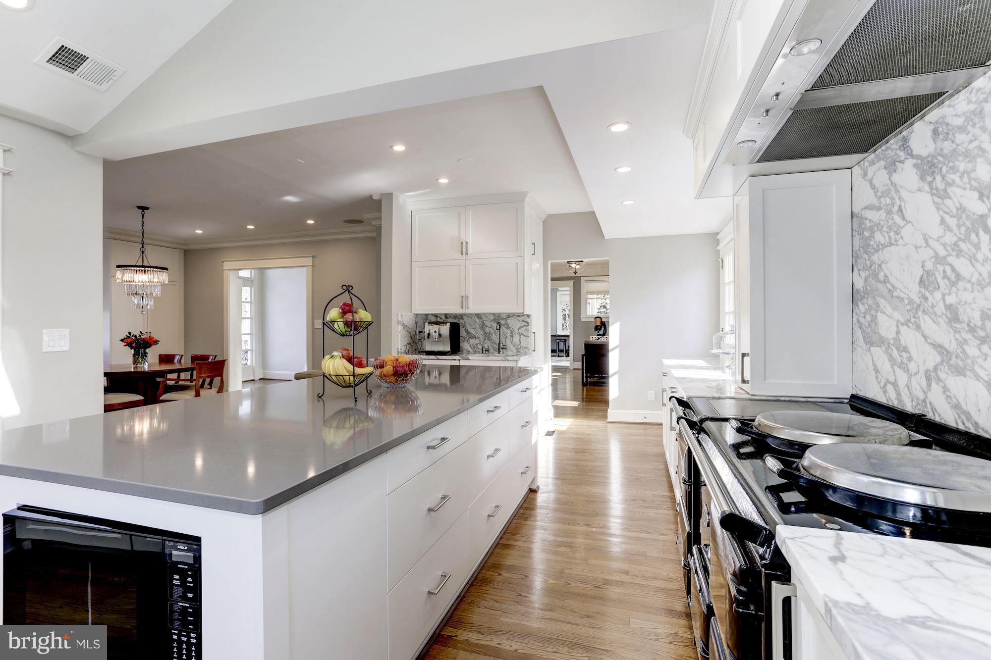 CHEVY CHASE - Residential