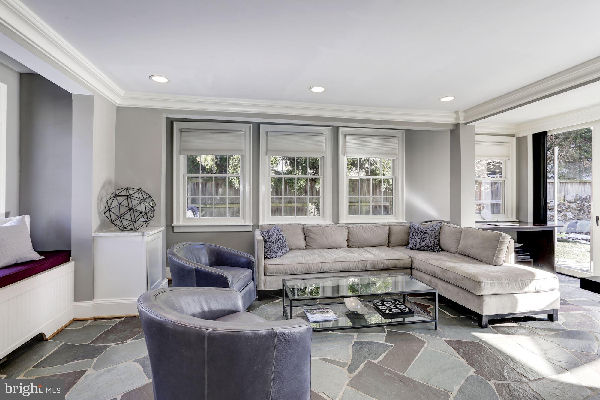 CHEVY CHASE - Residential