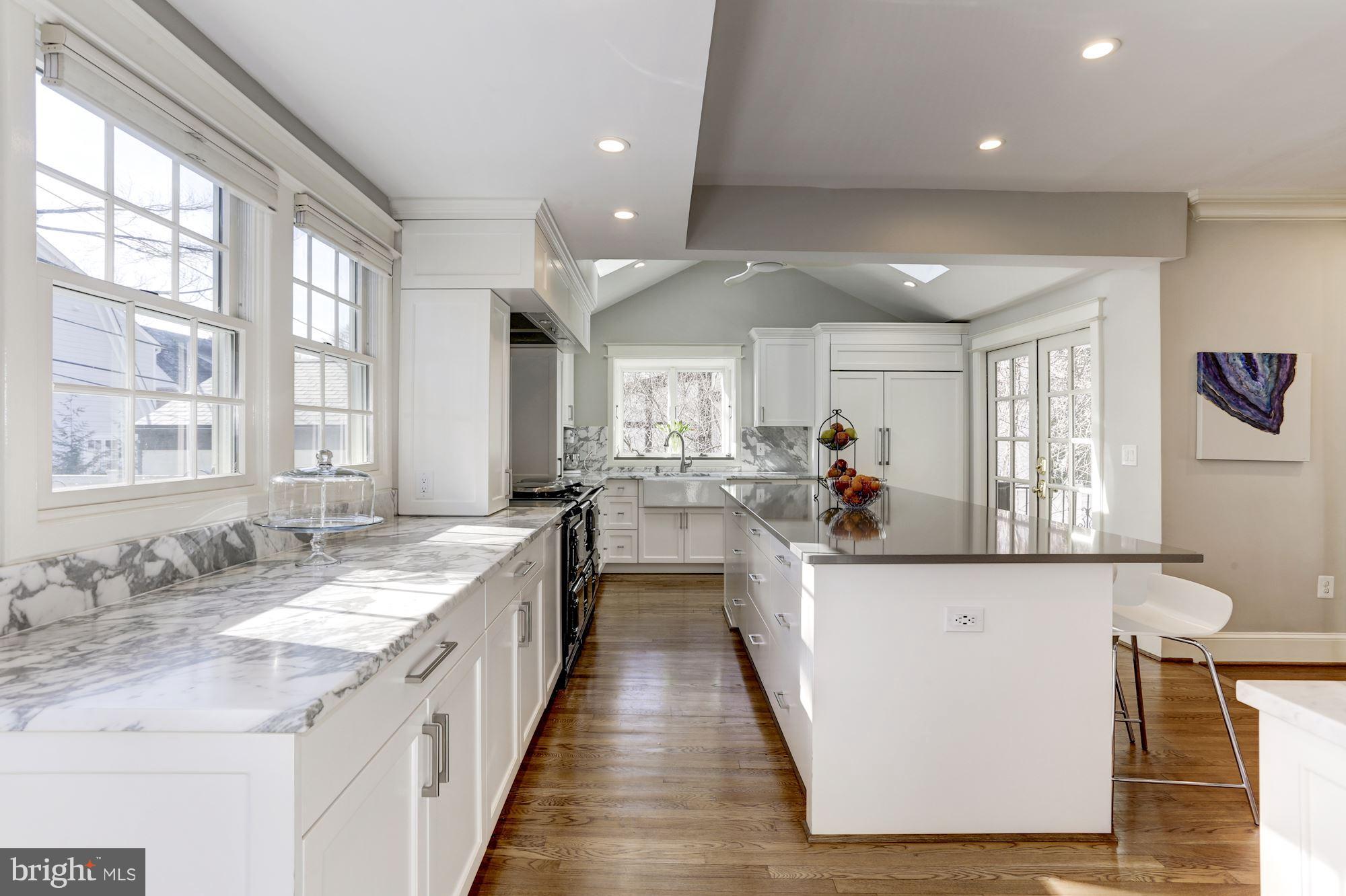 CHEVY CHASE - Residential