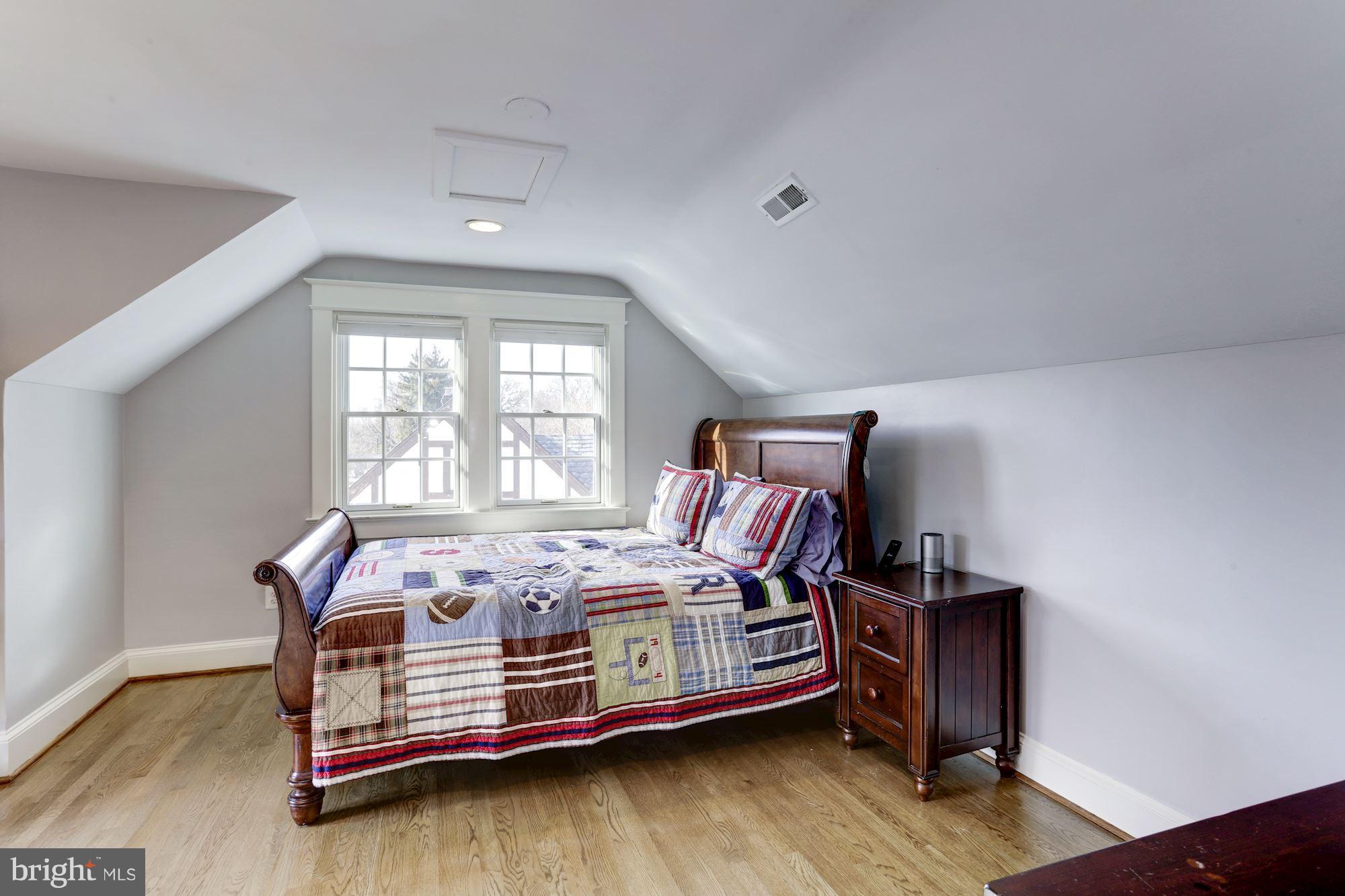 CHEVY CHASE - Residential