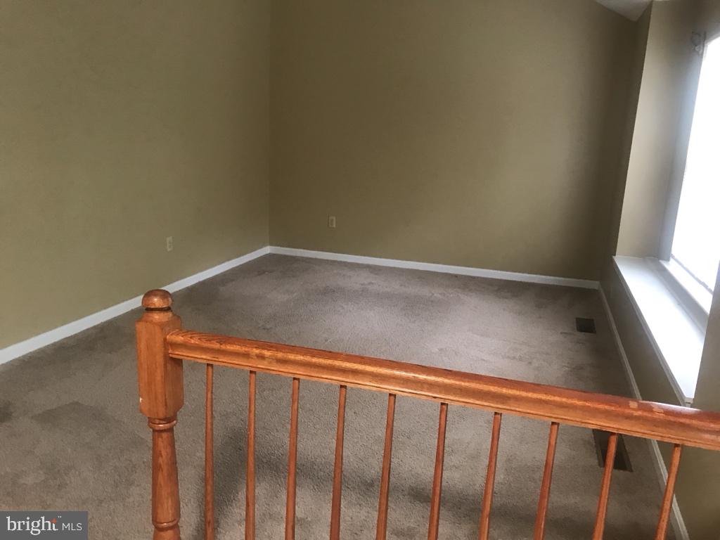 PINEHURST ESTATES - Residential Lease