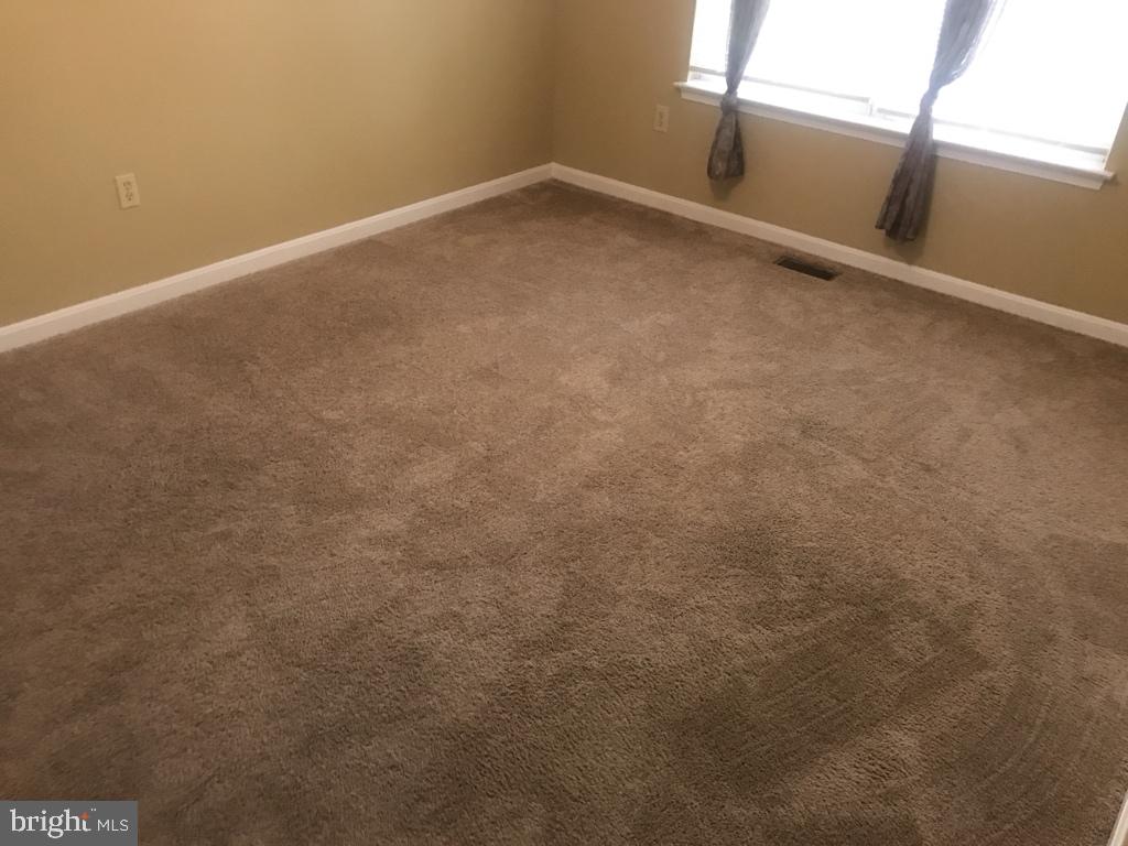 PINEHURST ESTATES - Residential Lease