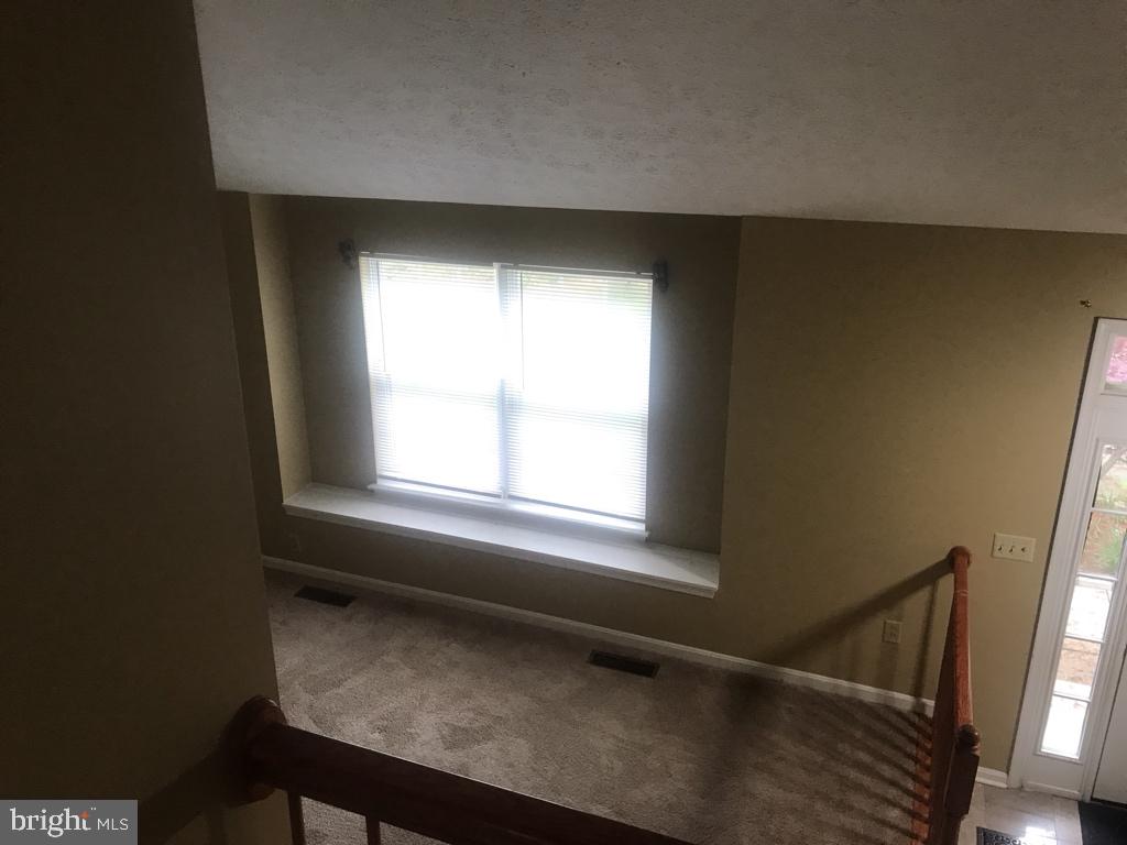 PINEHURST ESTATES - Residential Lease