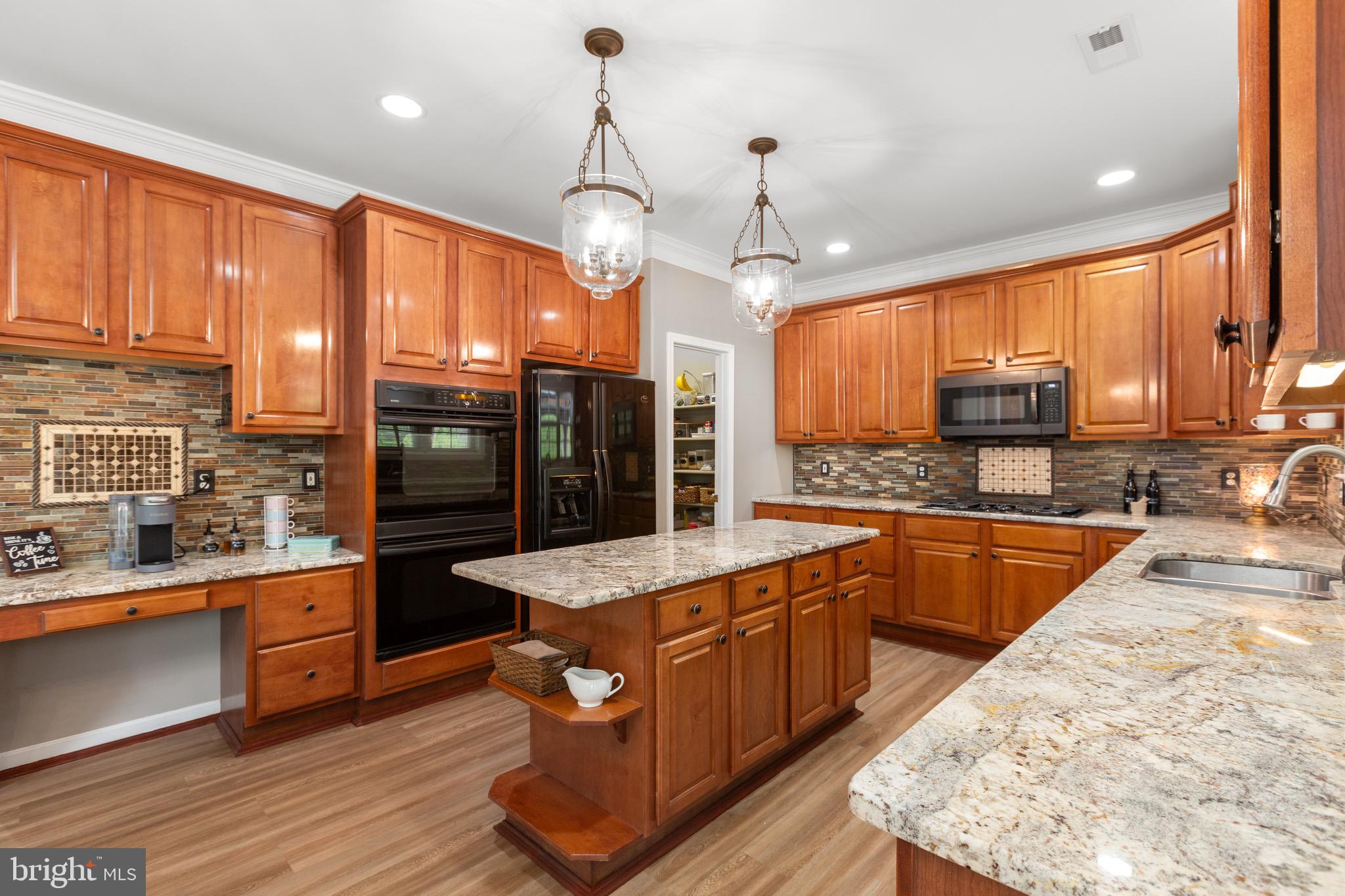 AUSTIN RIDGE - Residential