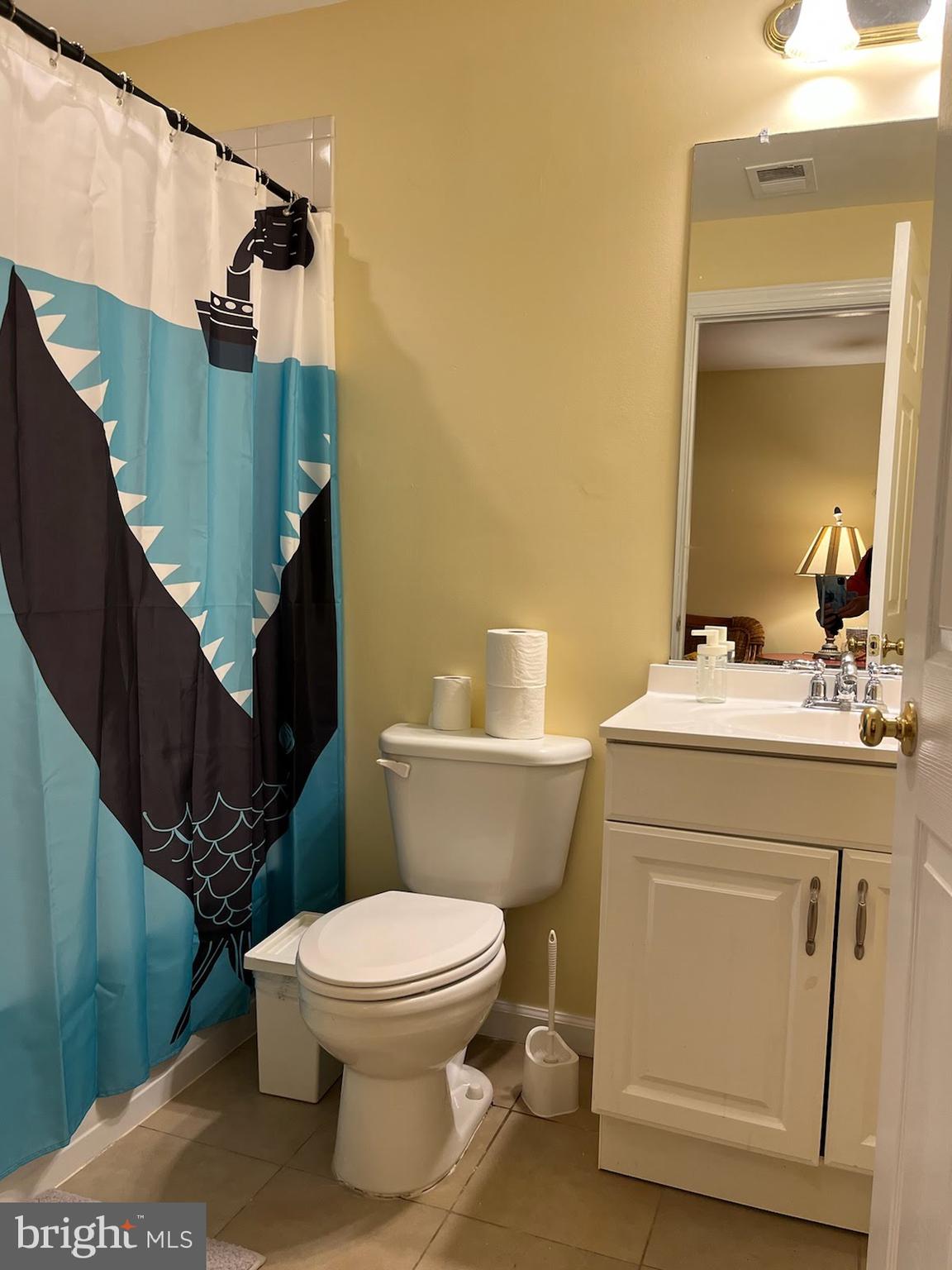 VILLAGES OF DORCHESTER - Residential Lease