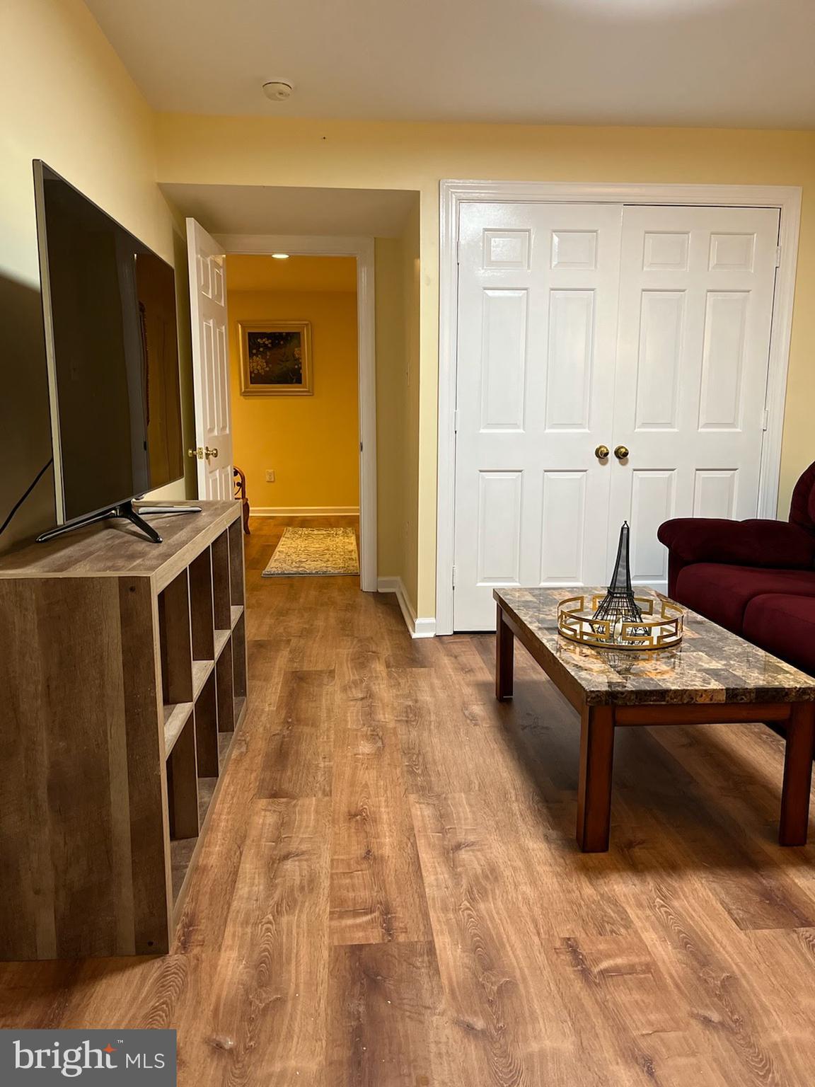 VILLAGES OF DORCHESTER - Residential Lease