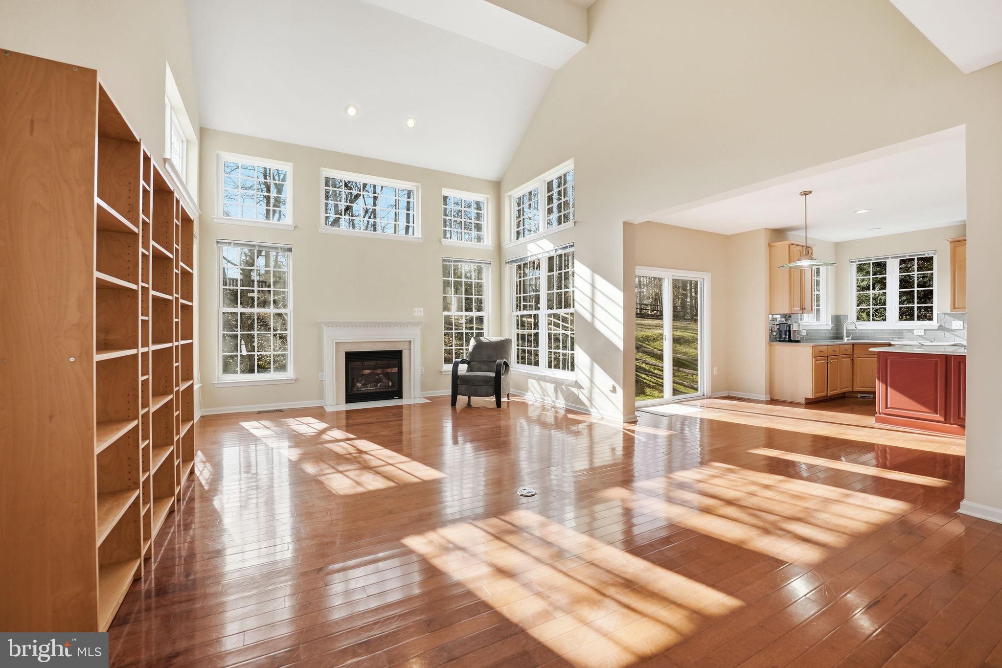 RIDGEFIELD VILLAGE - Residential