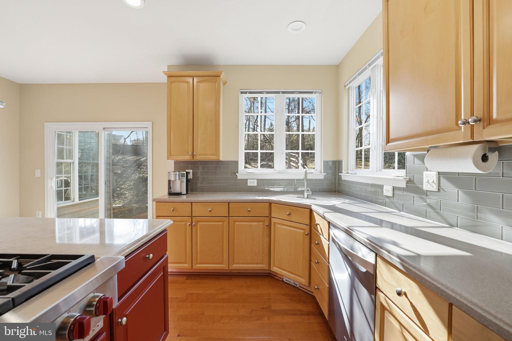 RIDGEFIELD VILLAGE - Residential