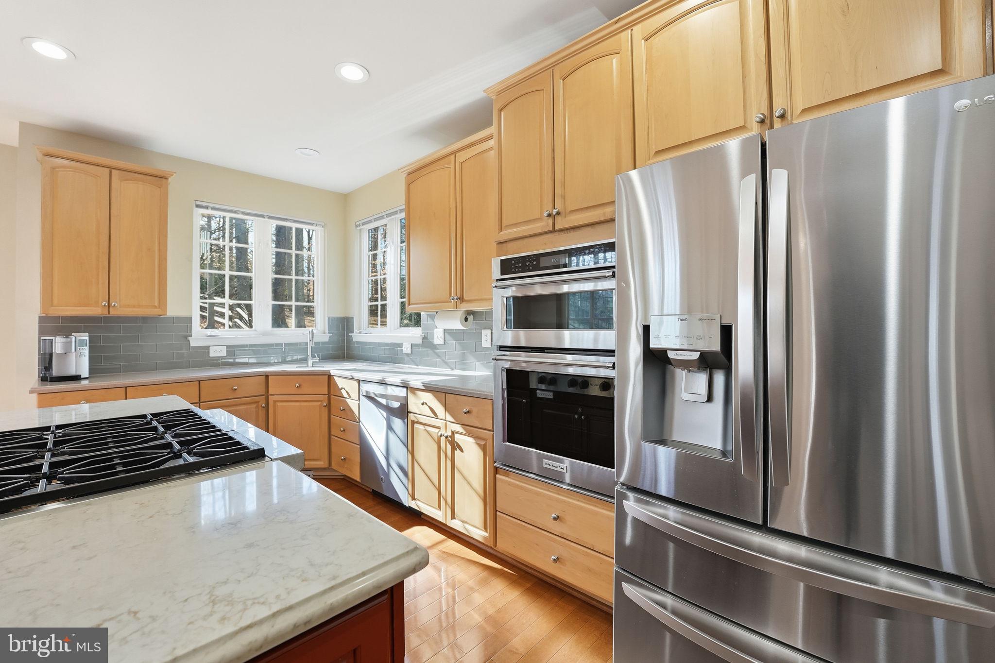 RIDGEFIELD VILLAGE - Residential