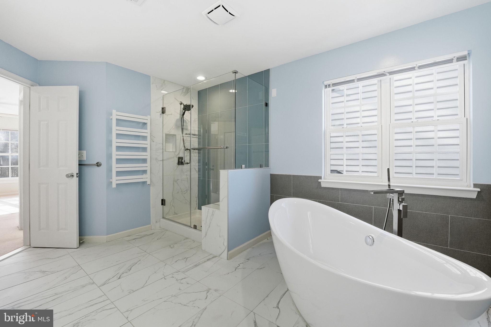 RIDGEFIELD VILLAGE - Residential