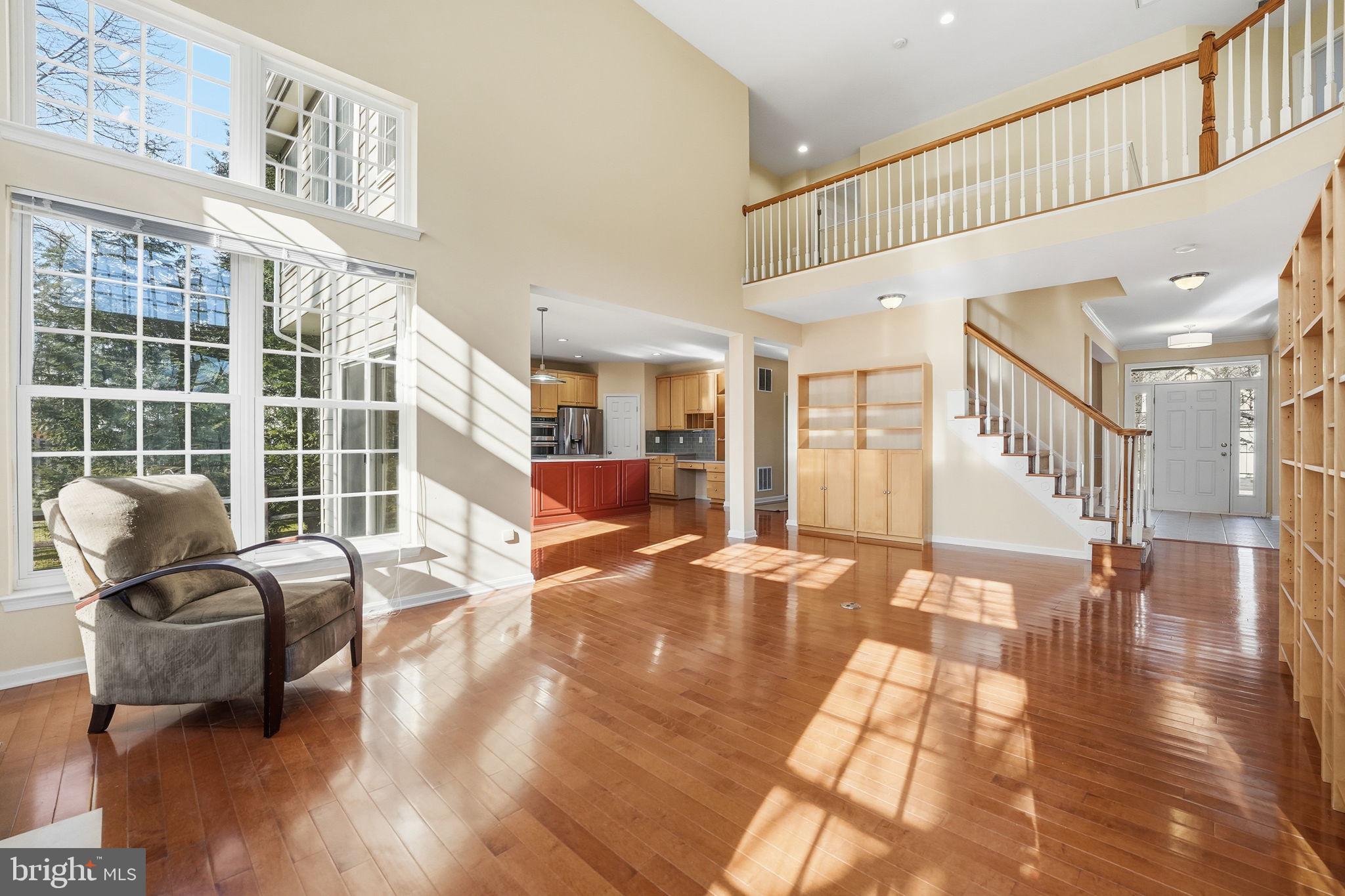 RIDGEFIELD VILLAGE - Residential