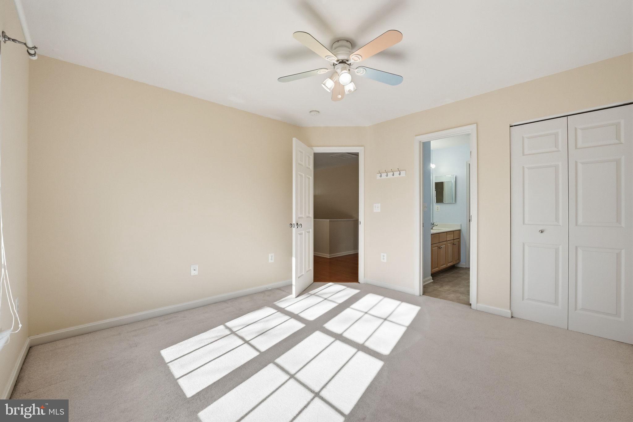 RIDGEFIELD VILLAGE - Residential