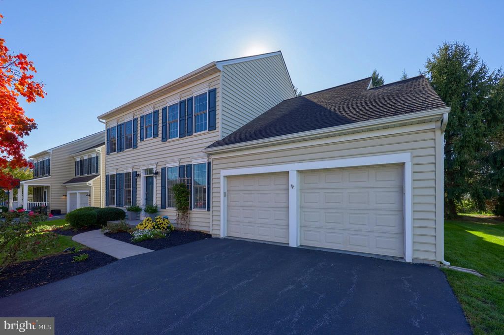 Photo of 114 Charlan Boulevard, MOUNT JOY, PA 17552 (MLS # PALA2056336)