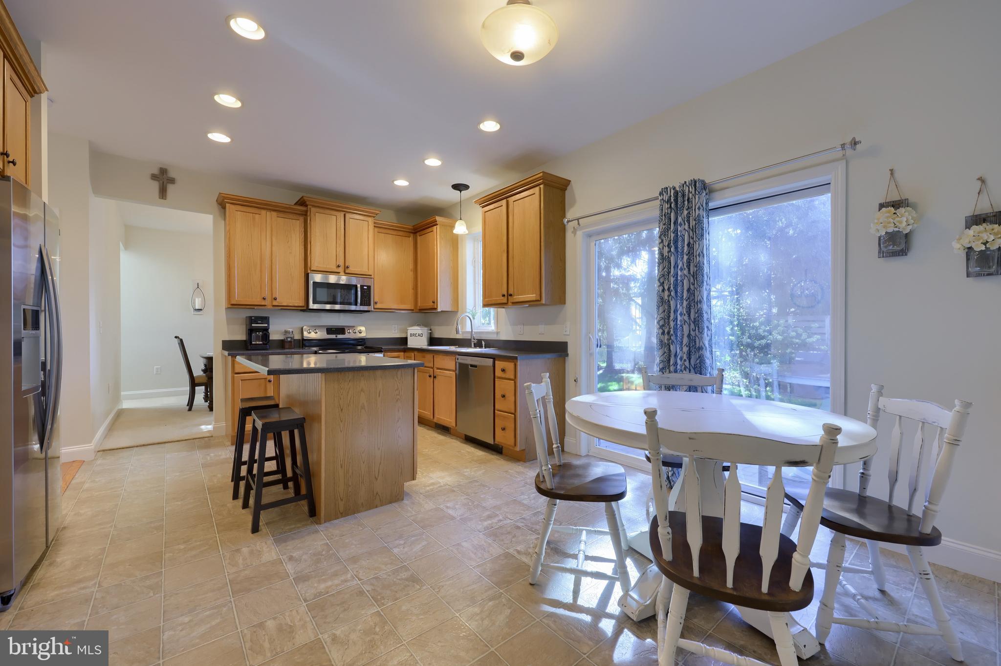 THE LAKES AT DONEGAL SPRINGS - Residential