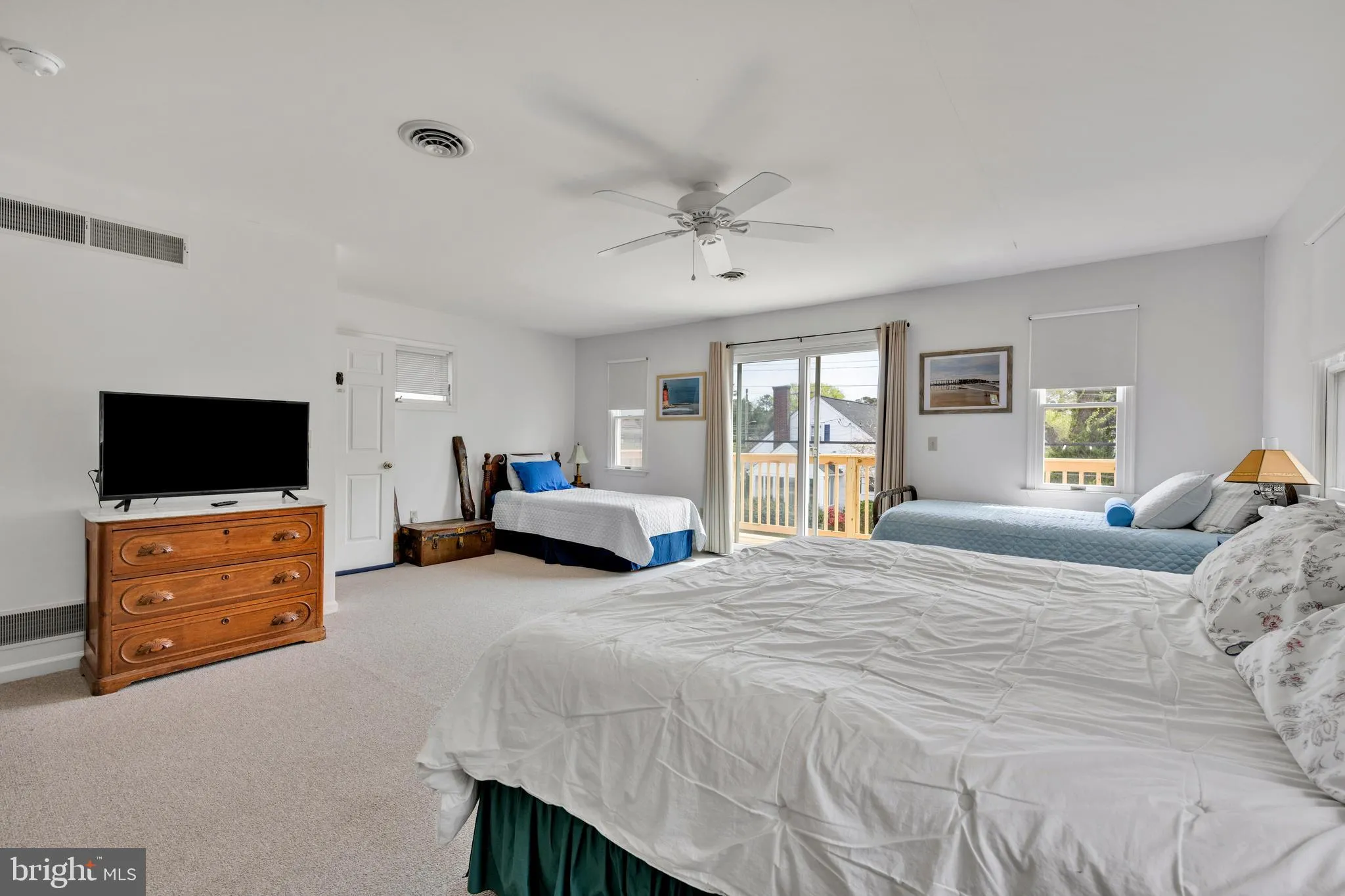 Rehoboth Beach, Delaware 19971, United States, 4 Bedrooms Bedrooms, ,3 BathroomsBathrooms,Residential,Pending,118205