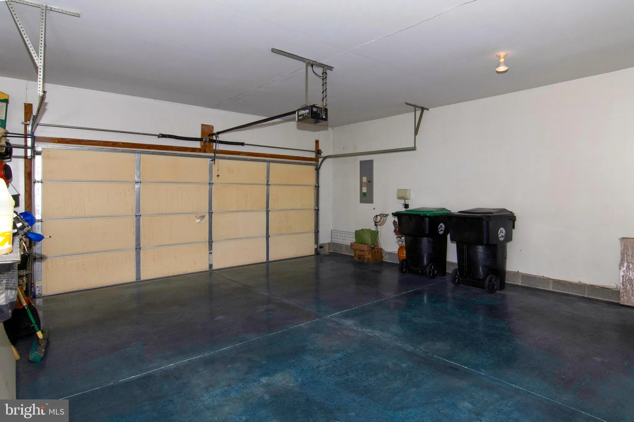 Berlin, New Jersey 08009, United States, 2 Bedrooms Bedrooms, ,2 BathroomsBathrooms,Residential,Coming Soon,173110