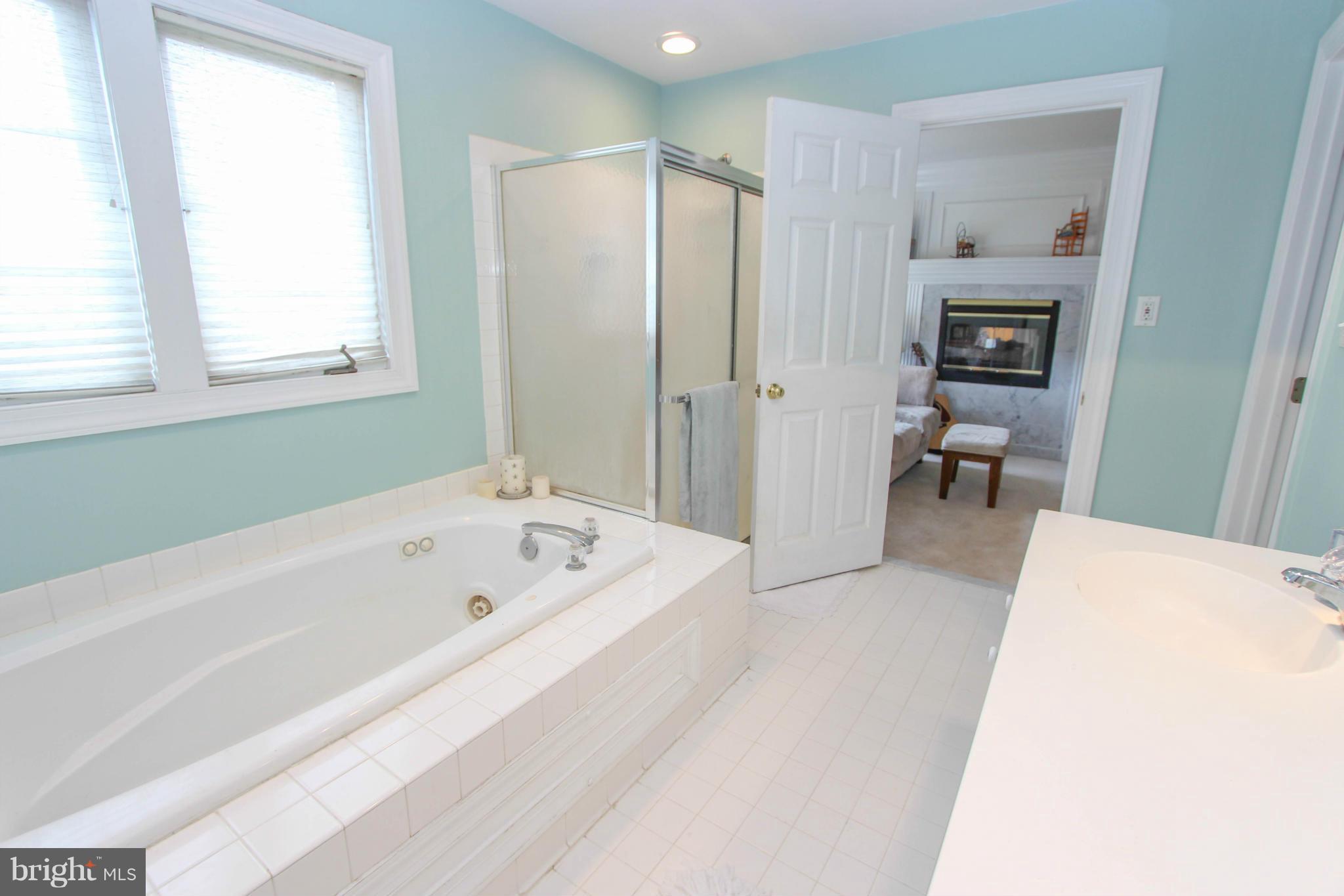 LIFESTYLE AT SULLY STATION - Residential