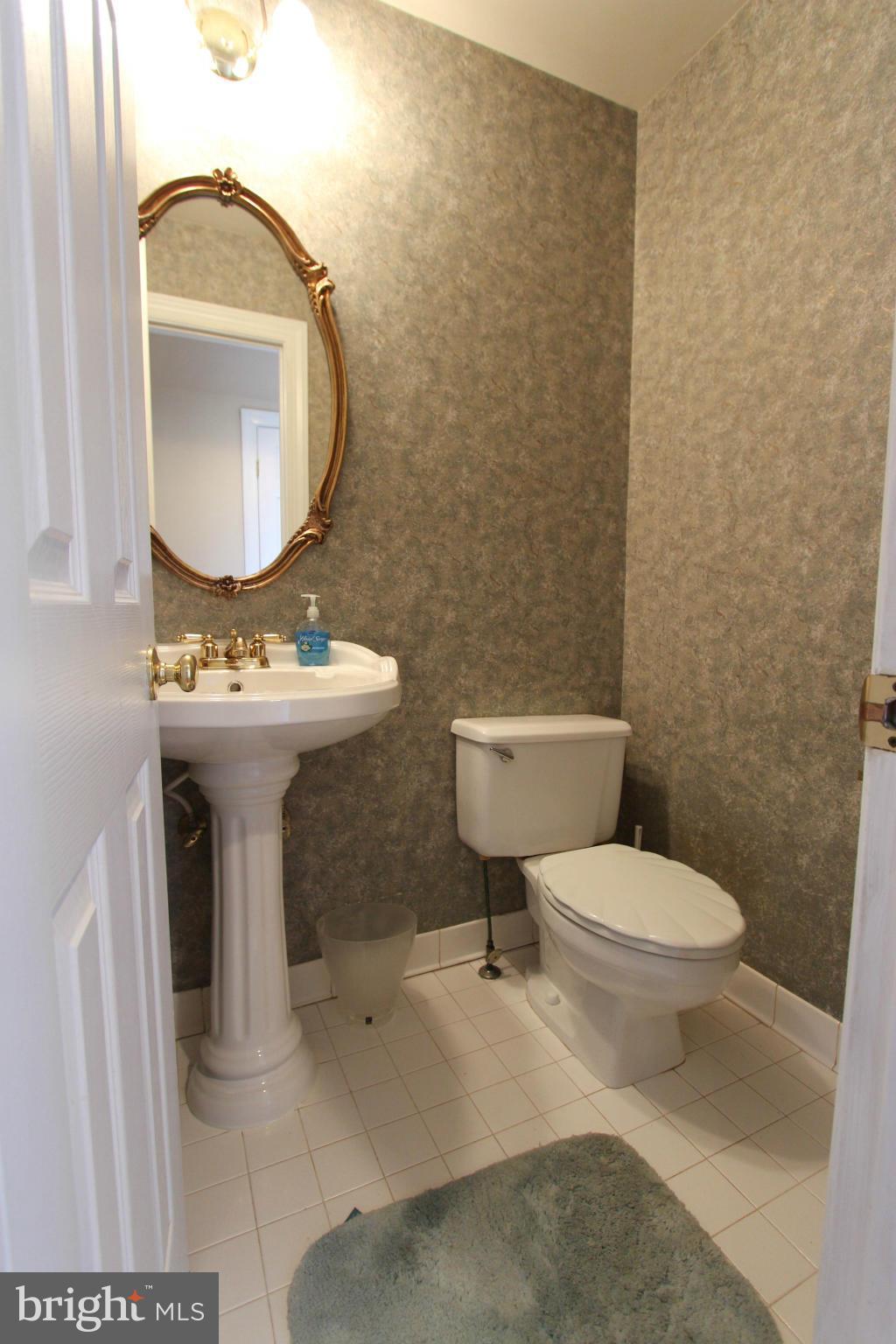 LIFESTYLE AT SULLY STATION - Residential