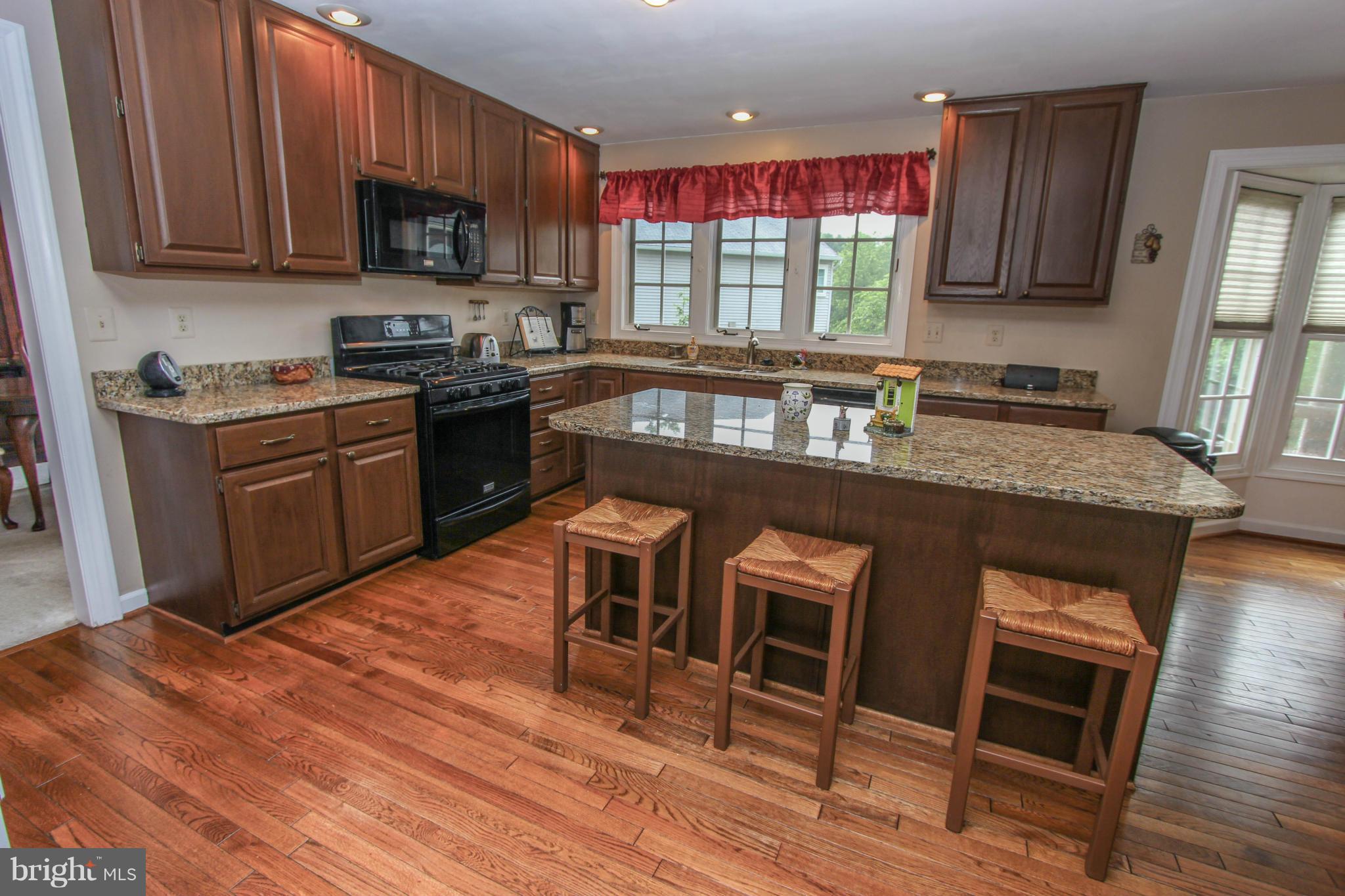 LIFESTYLE AT SULLY STATION - Residential