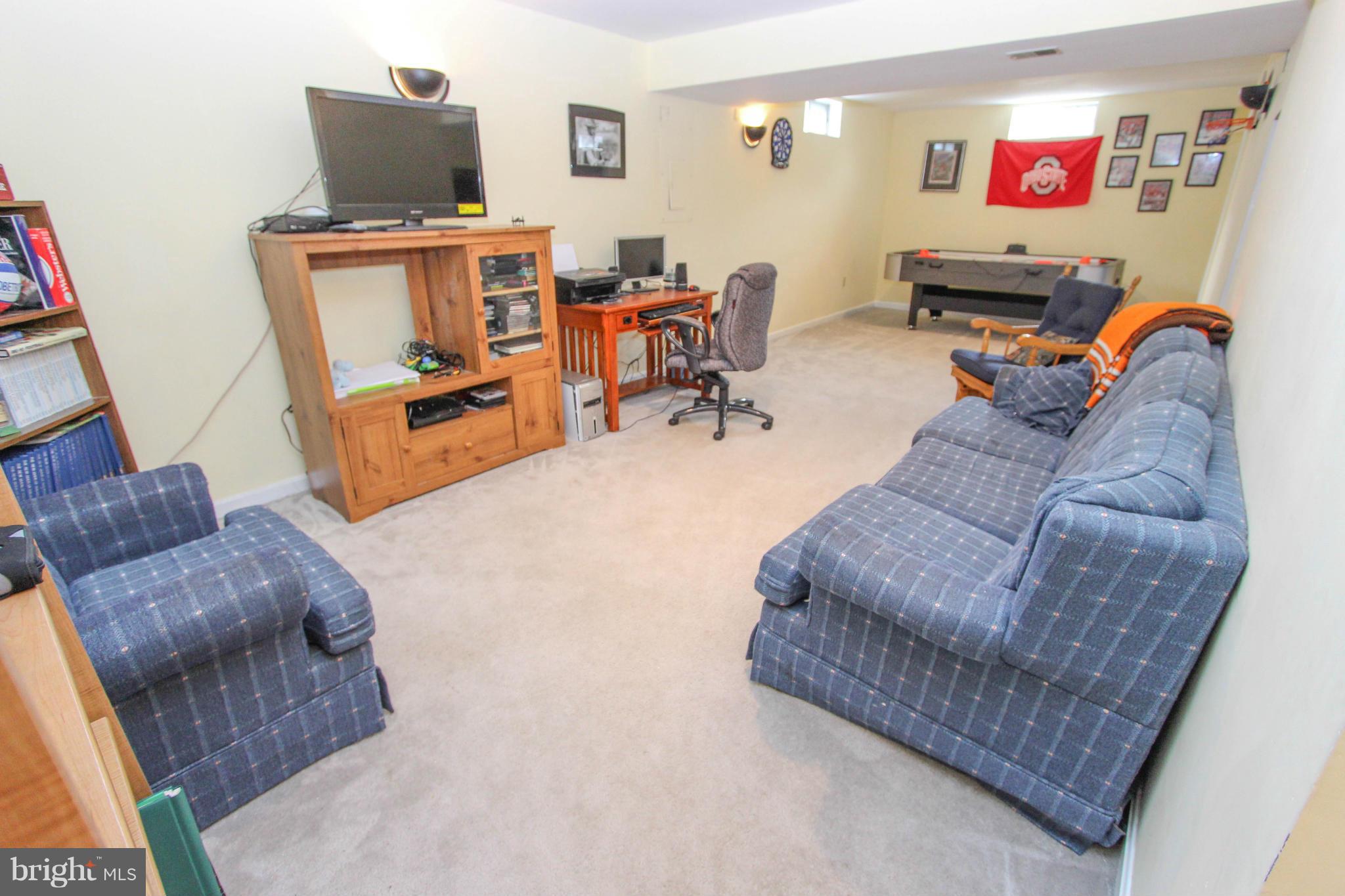 LIFESTYLE AT SULLY STATION - Residential