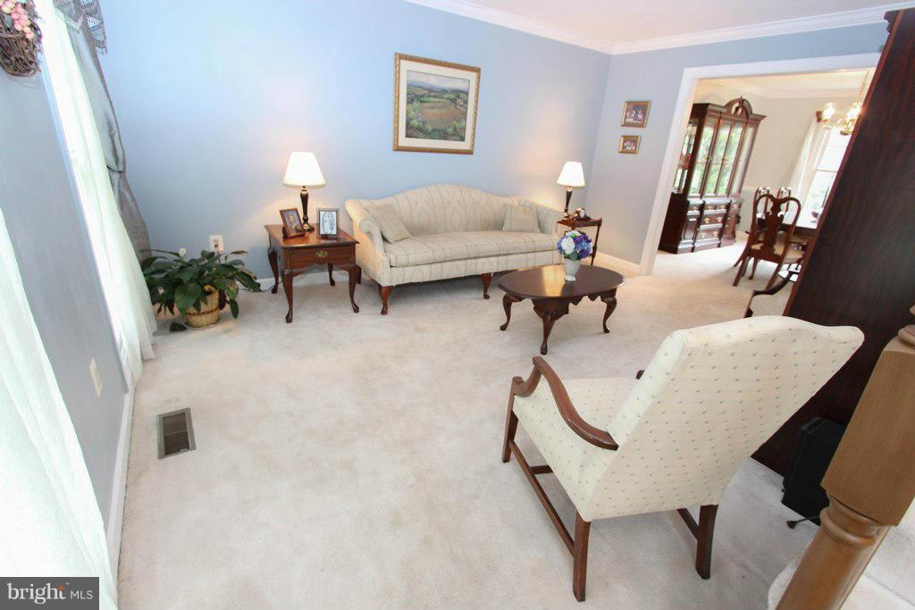 LIFESTYLE AT SULLY STATION - Residential