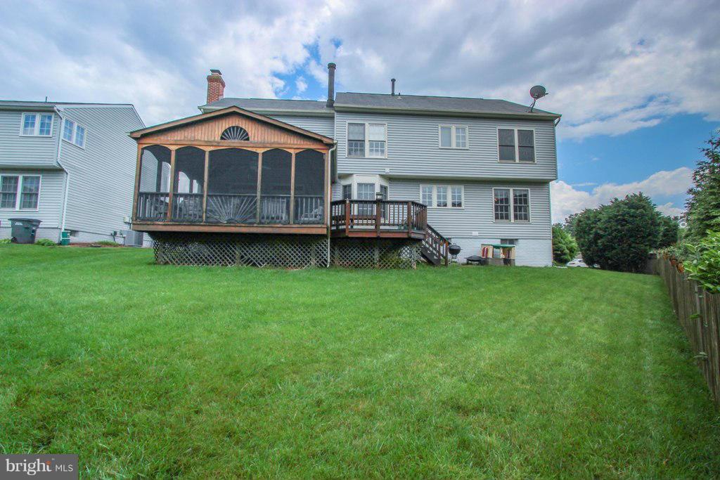 LIFESTYLE AT SULLY STATION - Residential