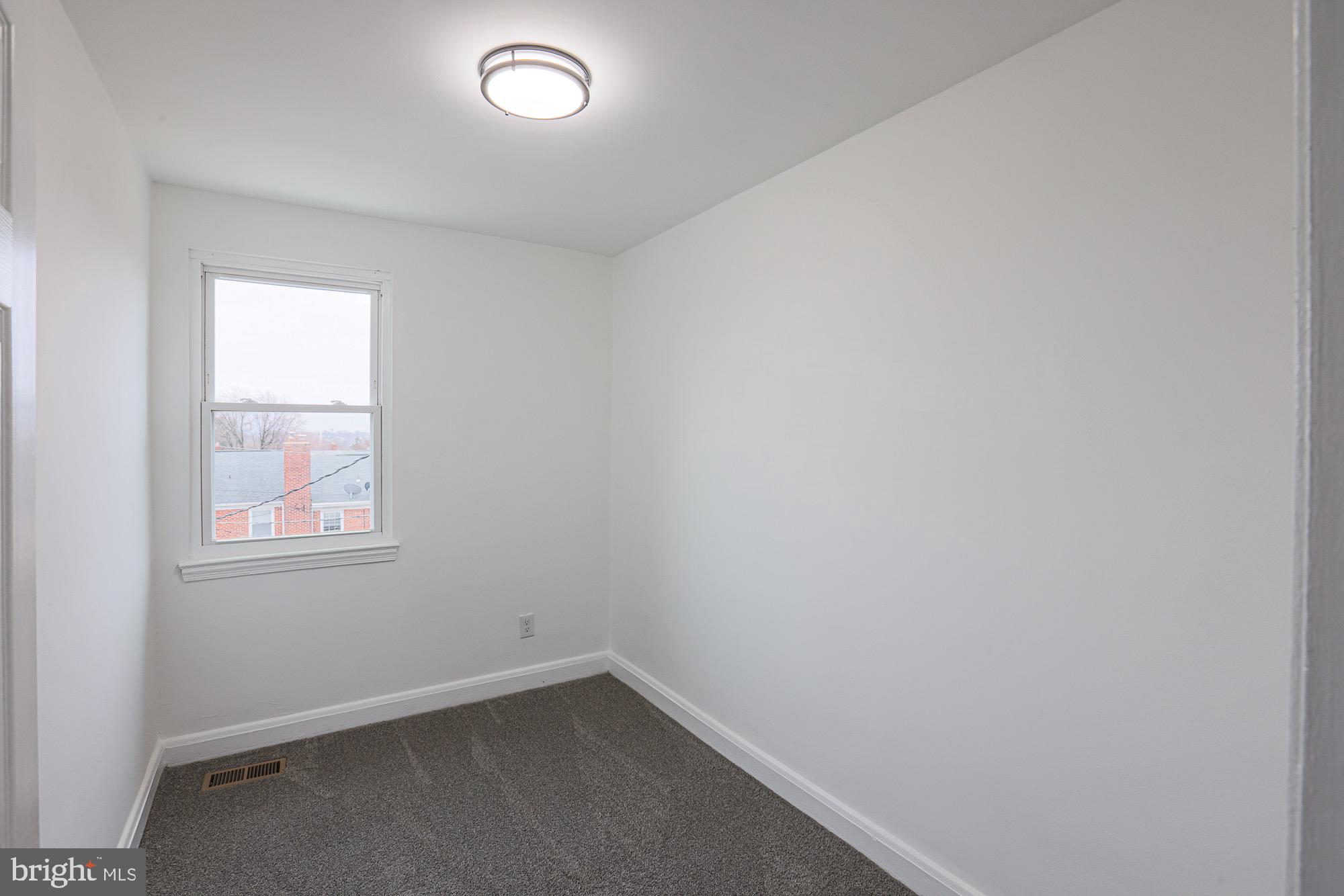 RAMBLEWOOD - Residential