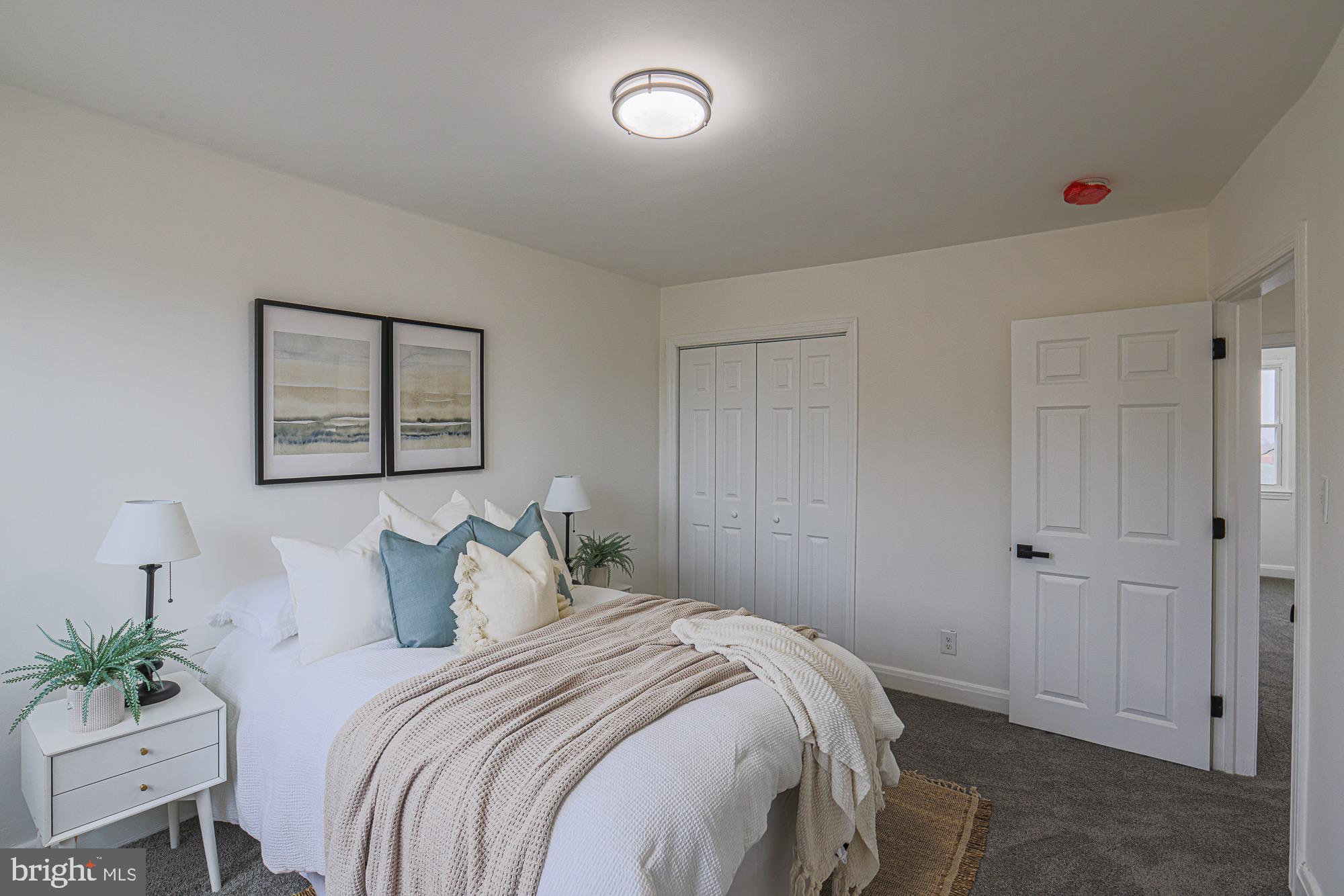 RAMBLEWOOD - Residential