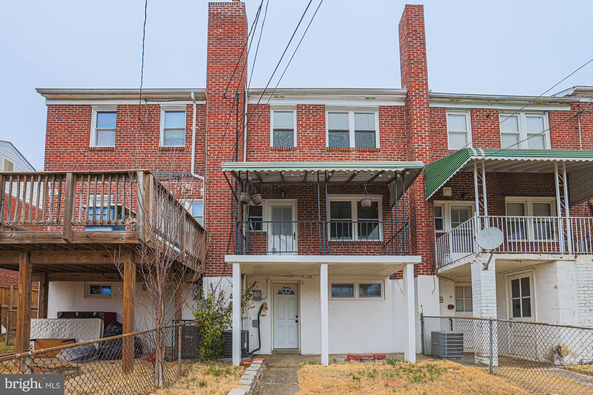 RAMBLEWOOD - Residential