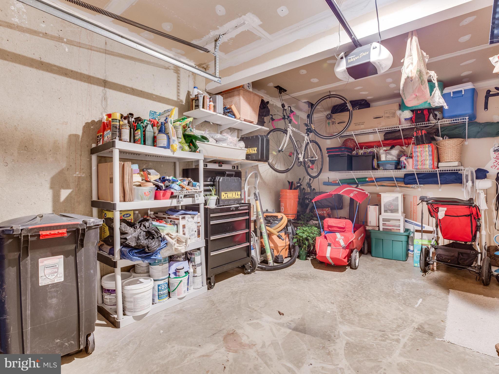 SOUTH RIDING - Residential