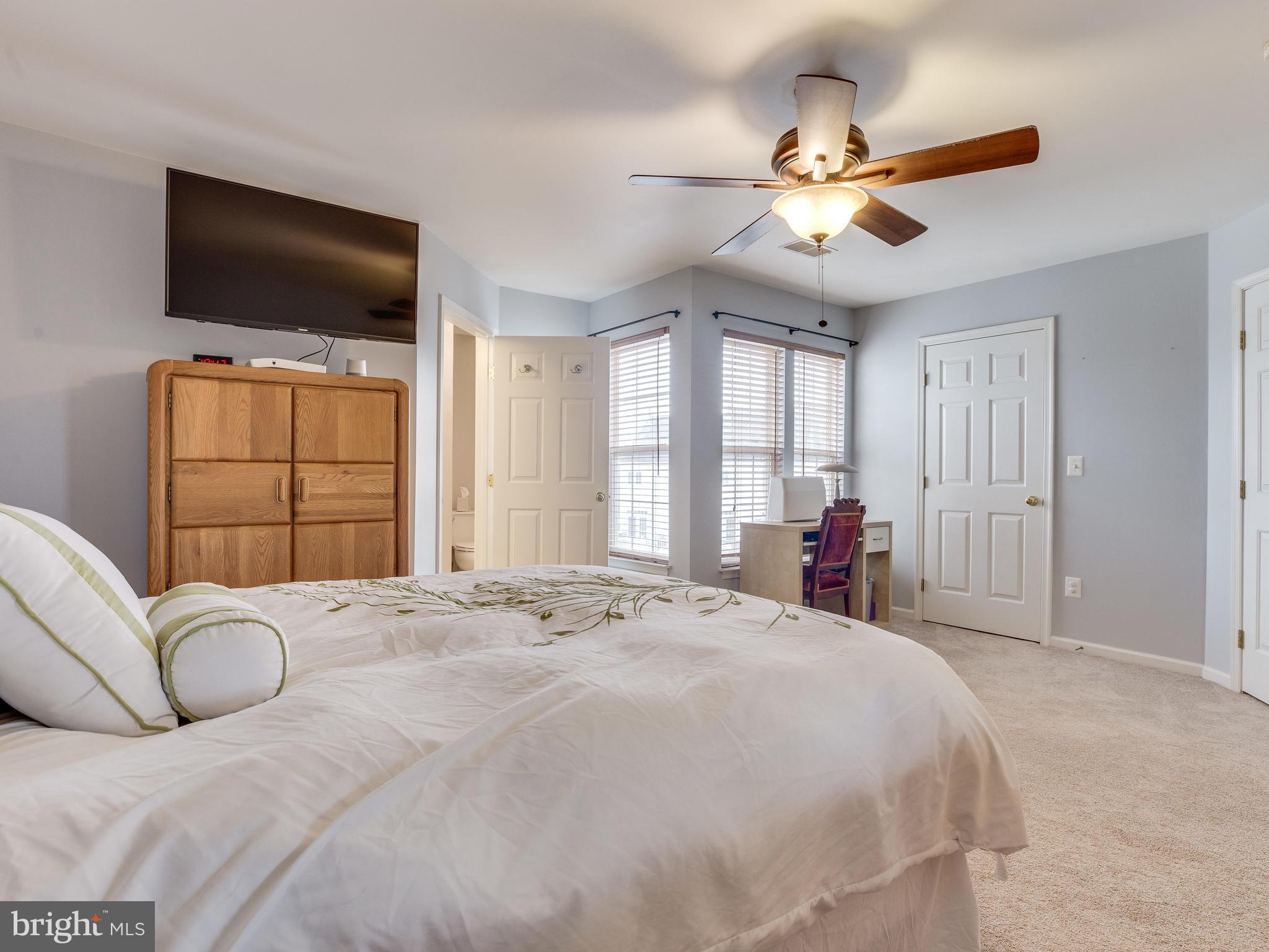 SOUTH RIDING - Residential