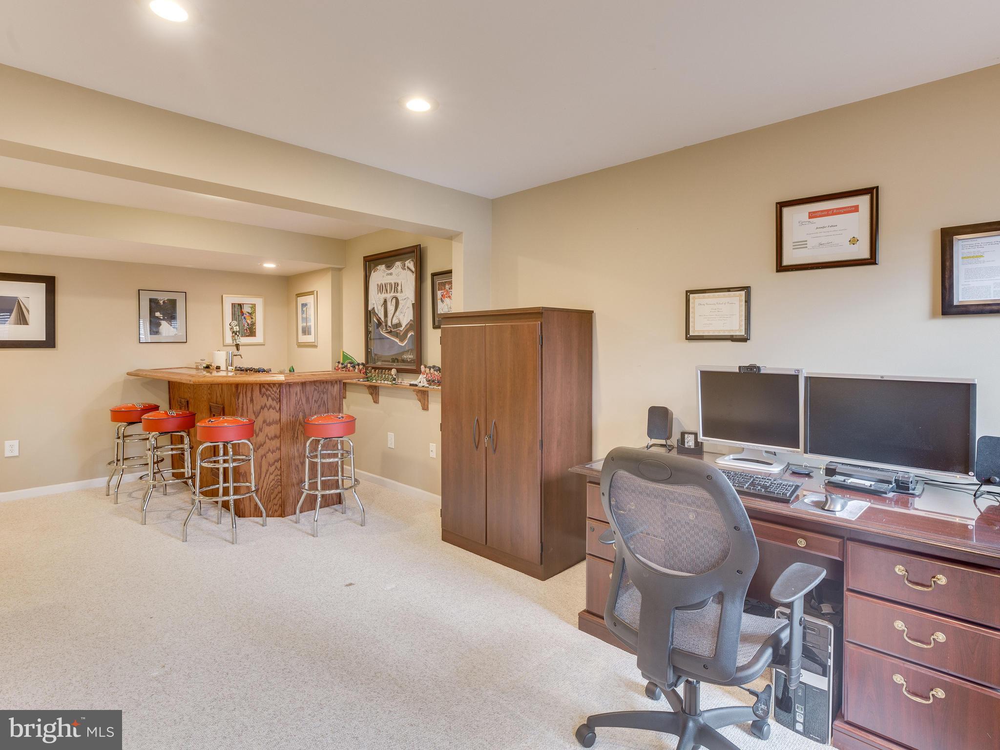 SOUTH RIDING - Residential