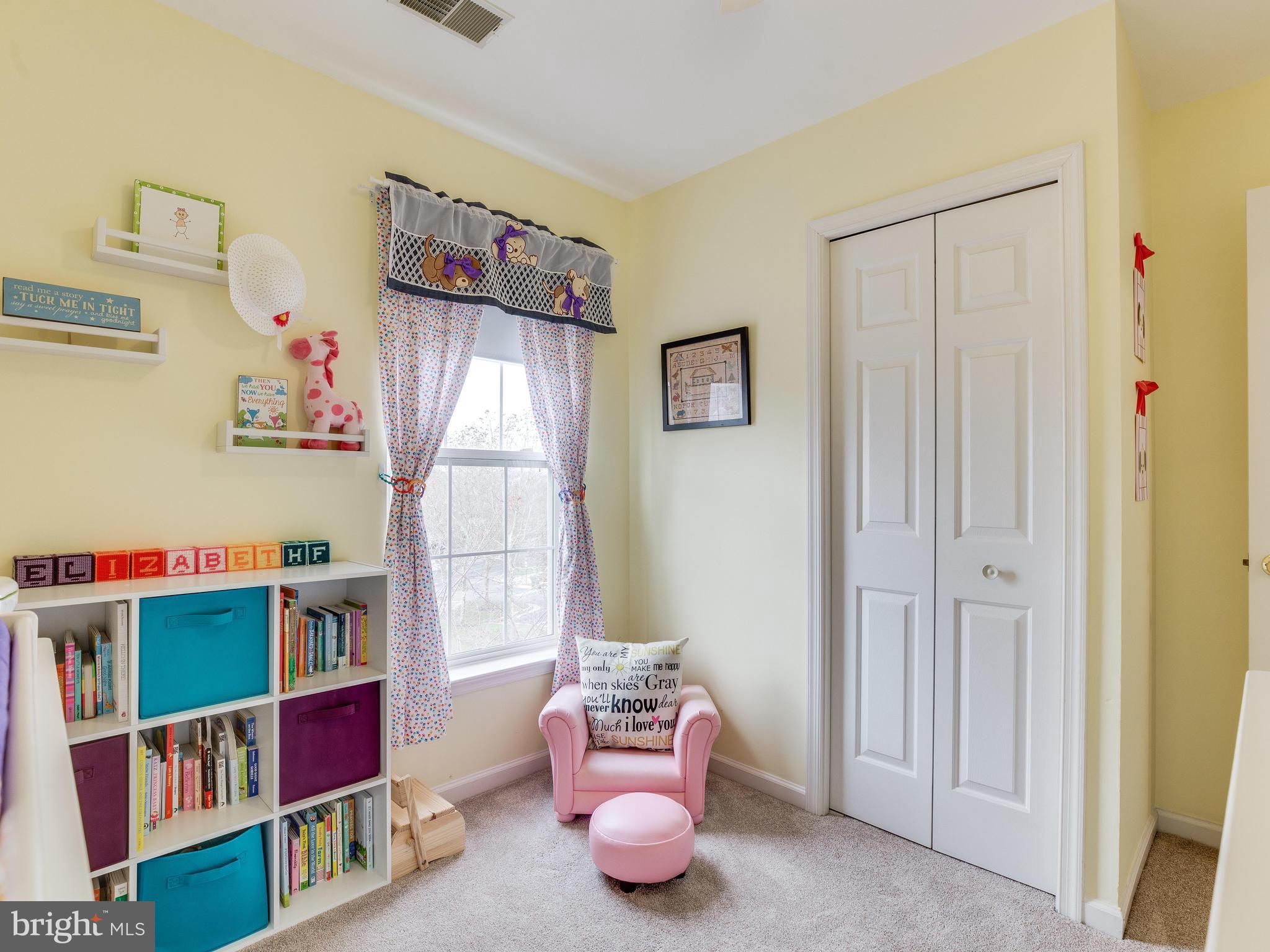 SOUTH RIDING - Residential