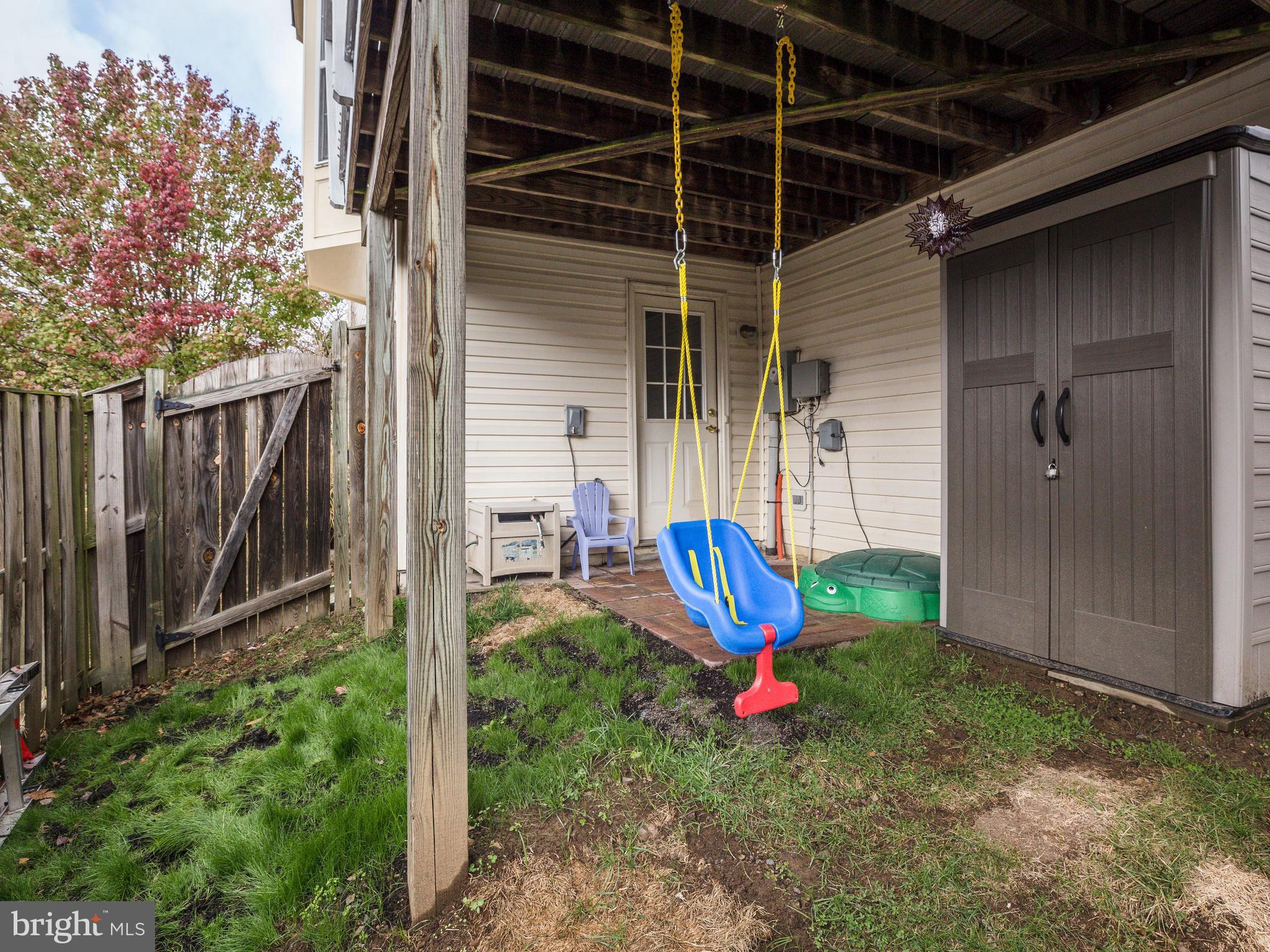 SOUTH RIDING - Residential