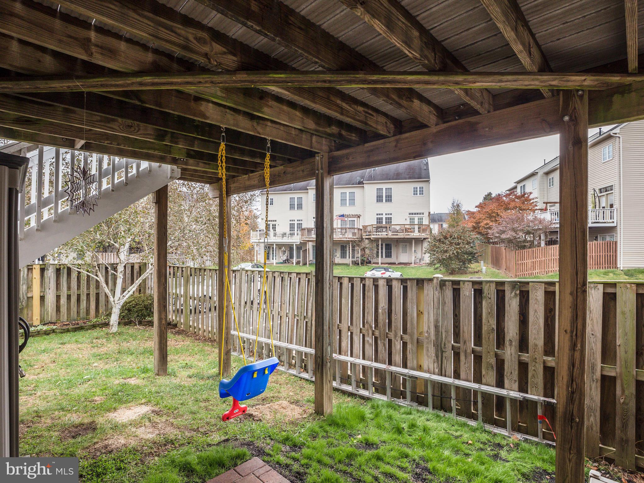 SOUTH RIDING - Residential