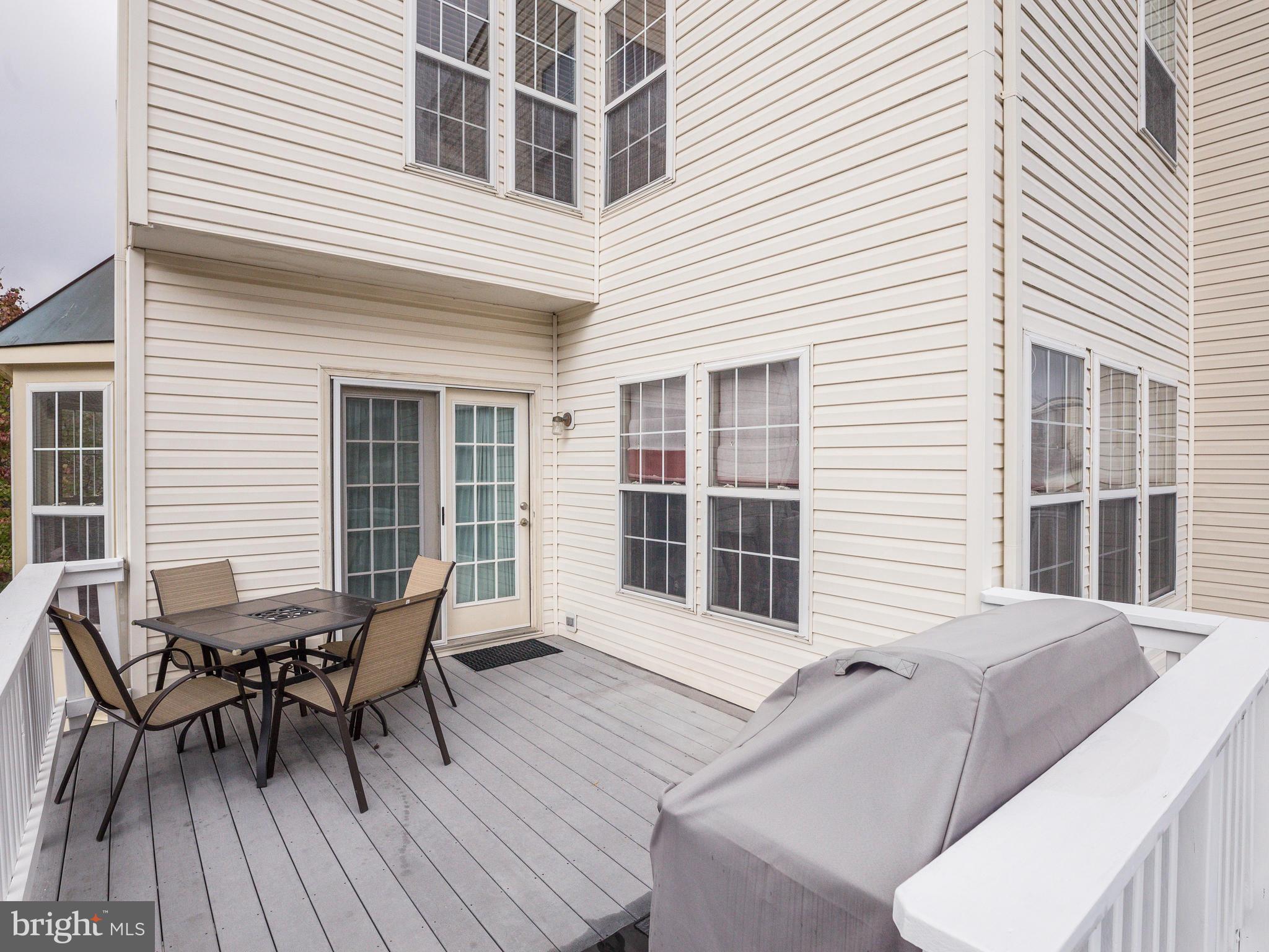 SOUTH RIDING - Residential