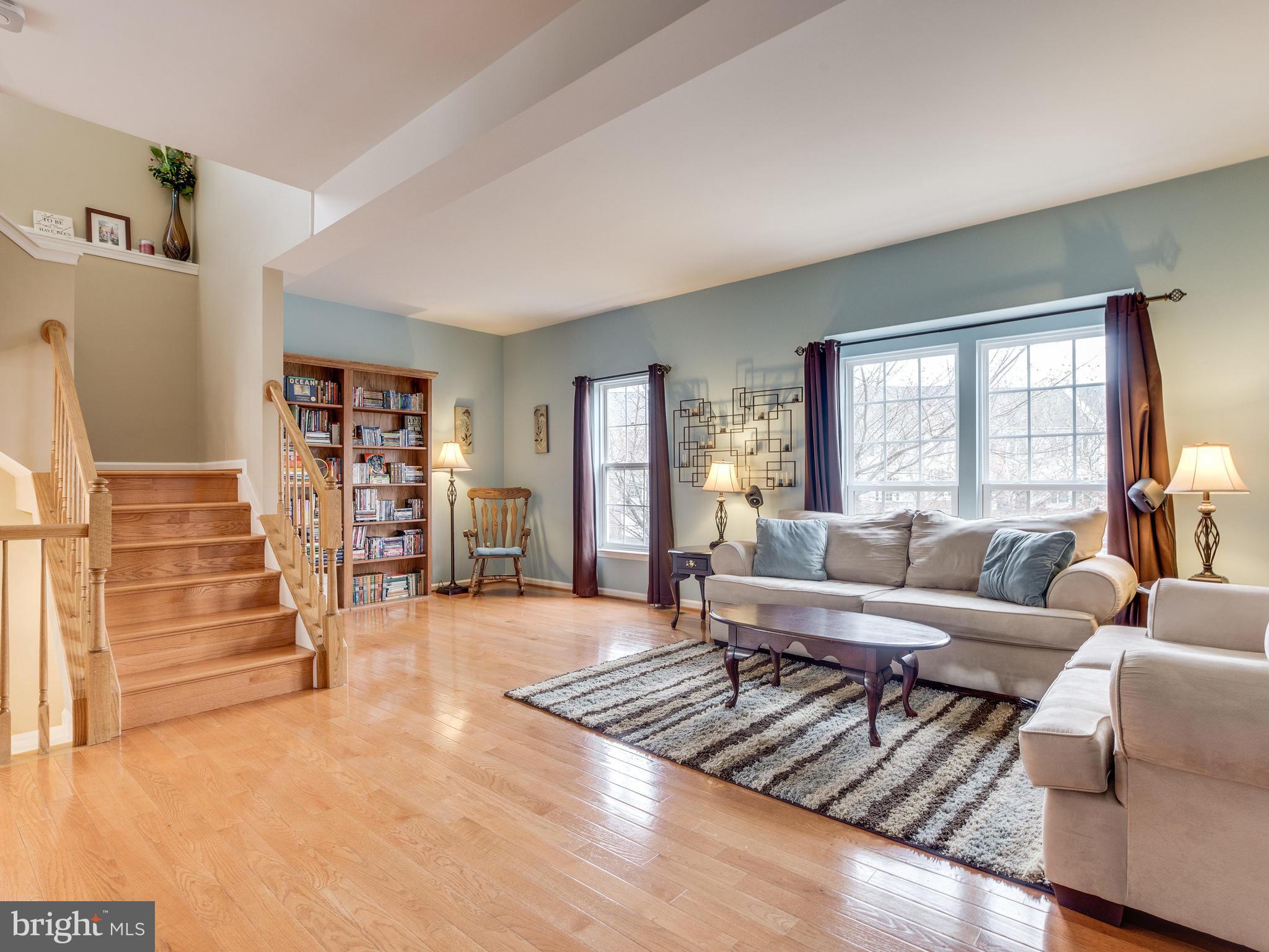 SOUTH RIDING - Residential