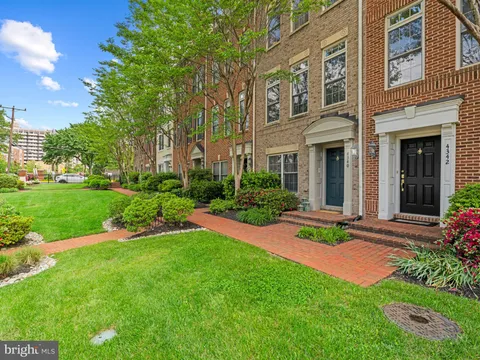 4340 N Henderson Road, Arlington, VA MLS: VAAR2057090