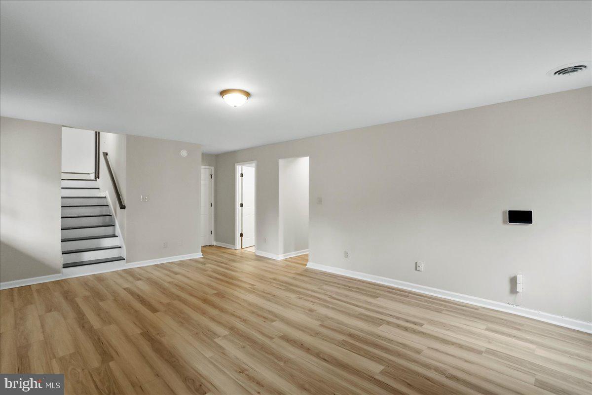 PIOUS RIDGE - Residential Lease