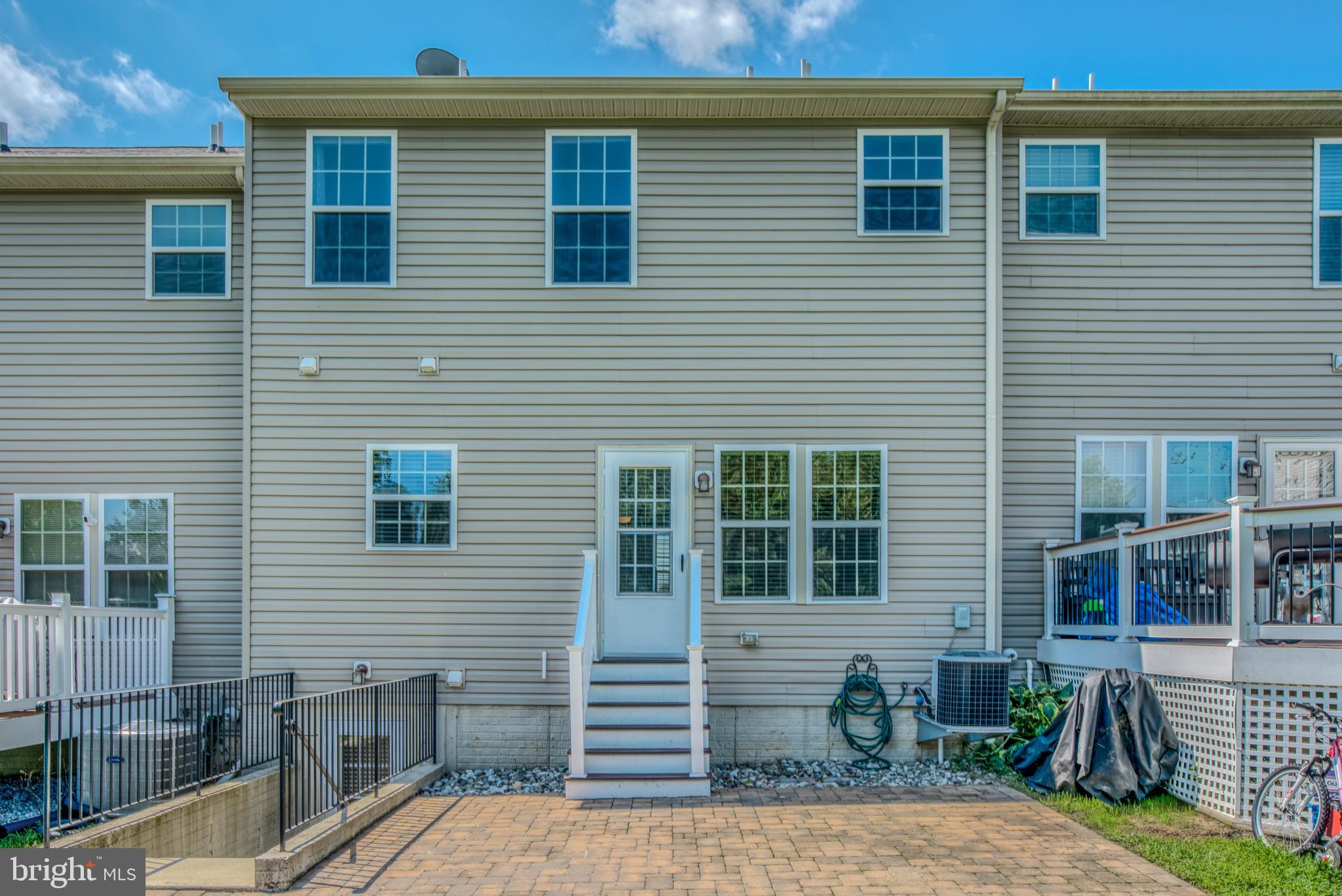 MONMOUTH MEADOWS - Residential