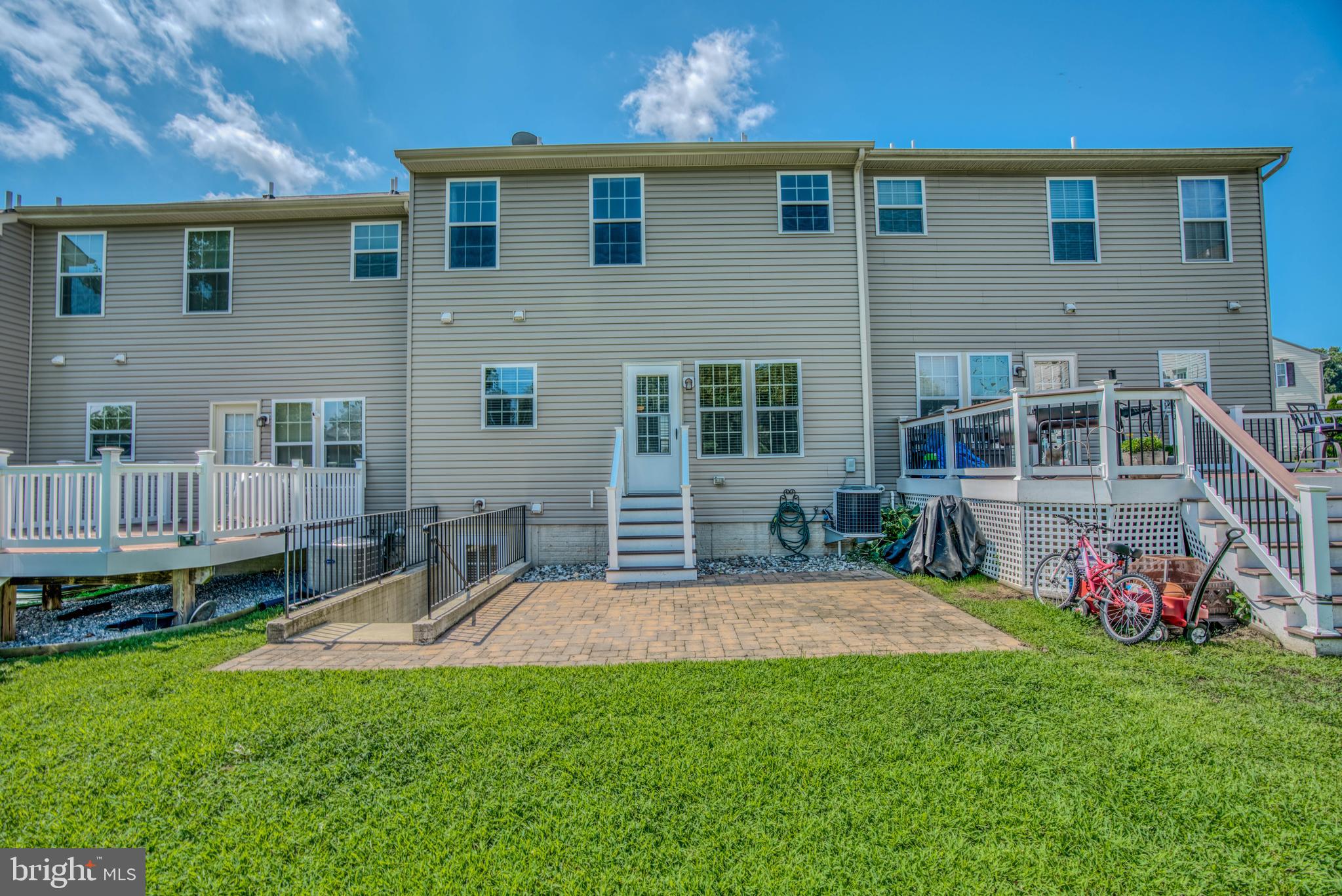 MONMOUTH MEADOWS - Residential