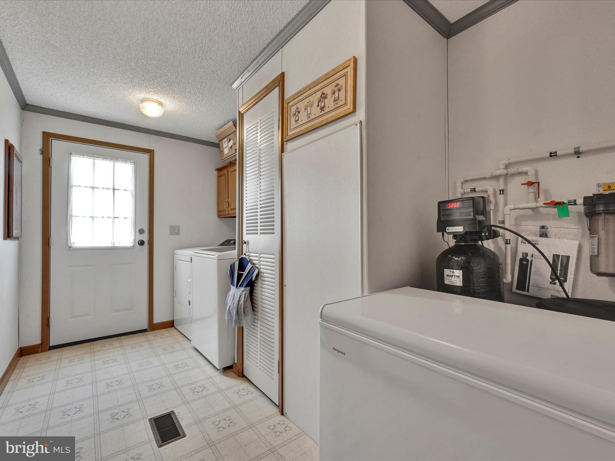 SUNSET ESTATES MHP - Residential