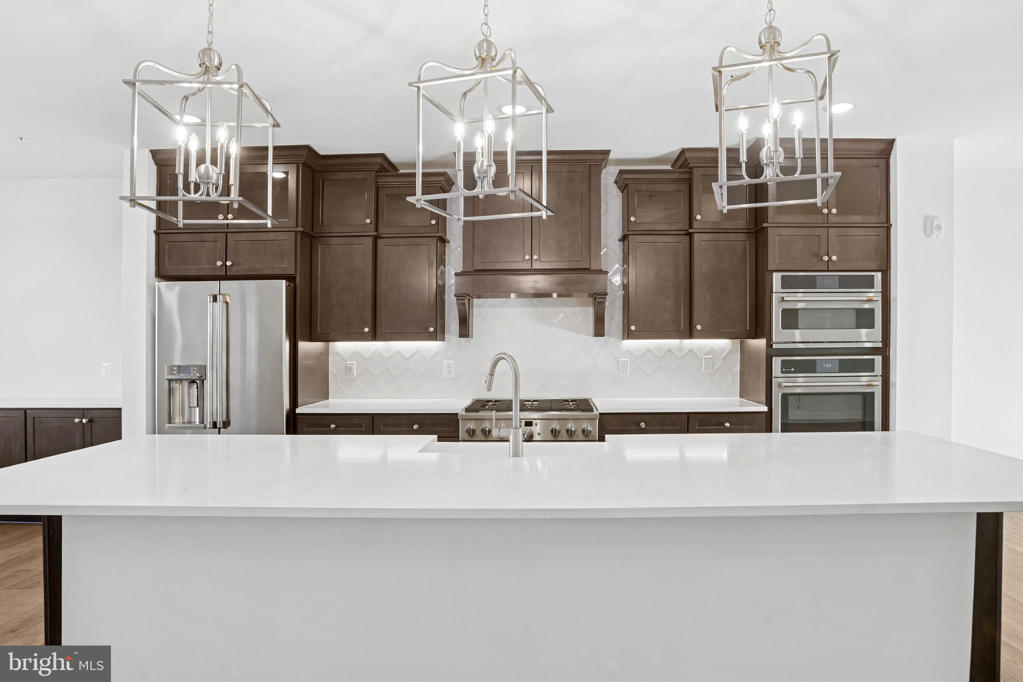 LOCKE LANDING - Residential