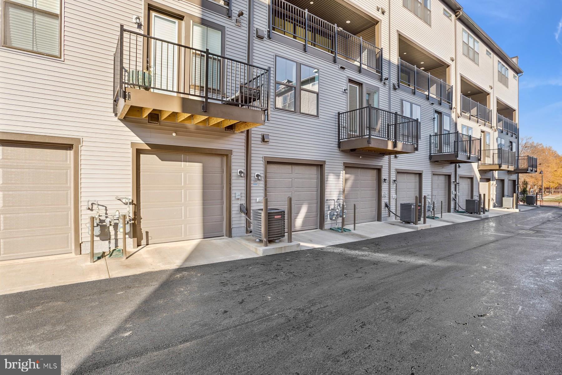 LOCKE LANDING - Residential