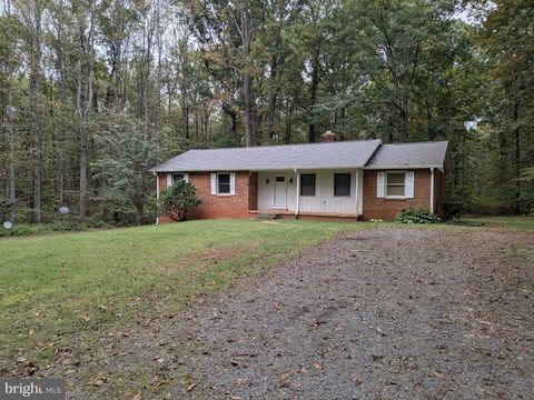 9511 ROGUES ROAD MIDLAND VA 22728