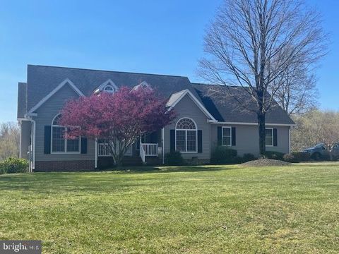 224 RIDGEVIEW DRIVE BERKELEY SPRINGS WV 25411