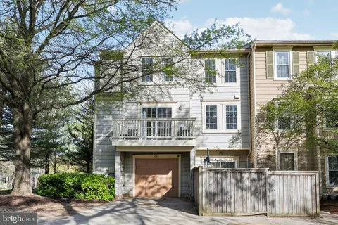 3743 Airdire Court Unit 6-62, Burtonsville, MD MLS: MDMC2174546