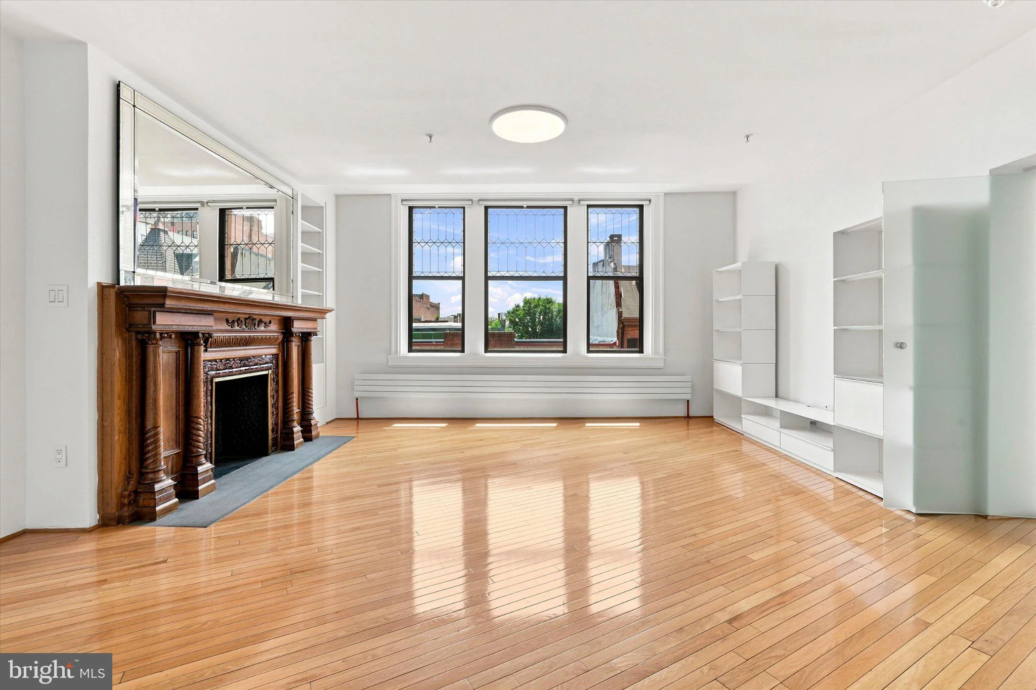1213-15 Locust Street Unit 3, Philadelphia, PA, 19107