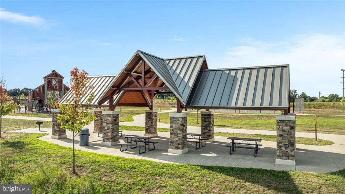 HOPEWELLS LANDING - Residential