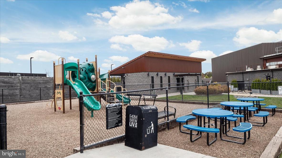 HOPEWELLS LANDING - Residential